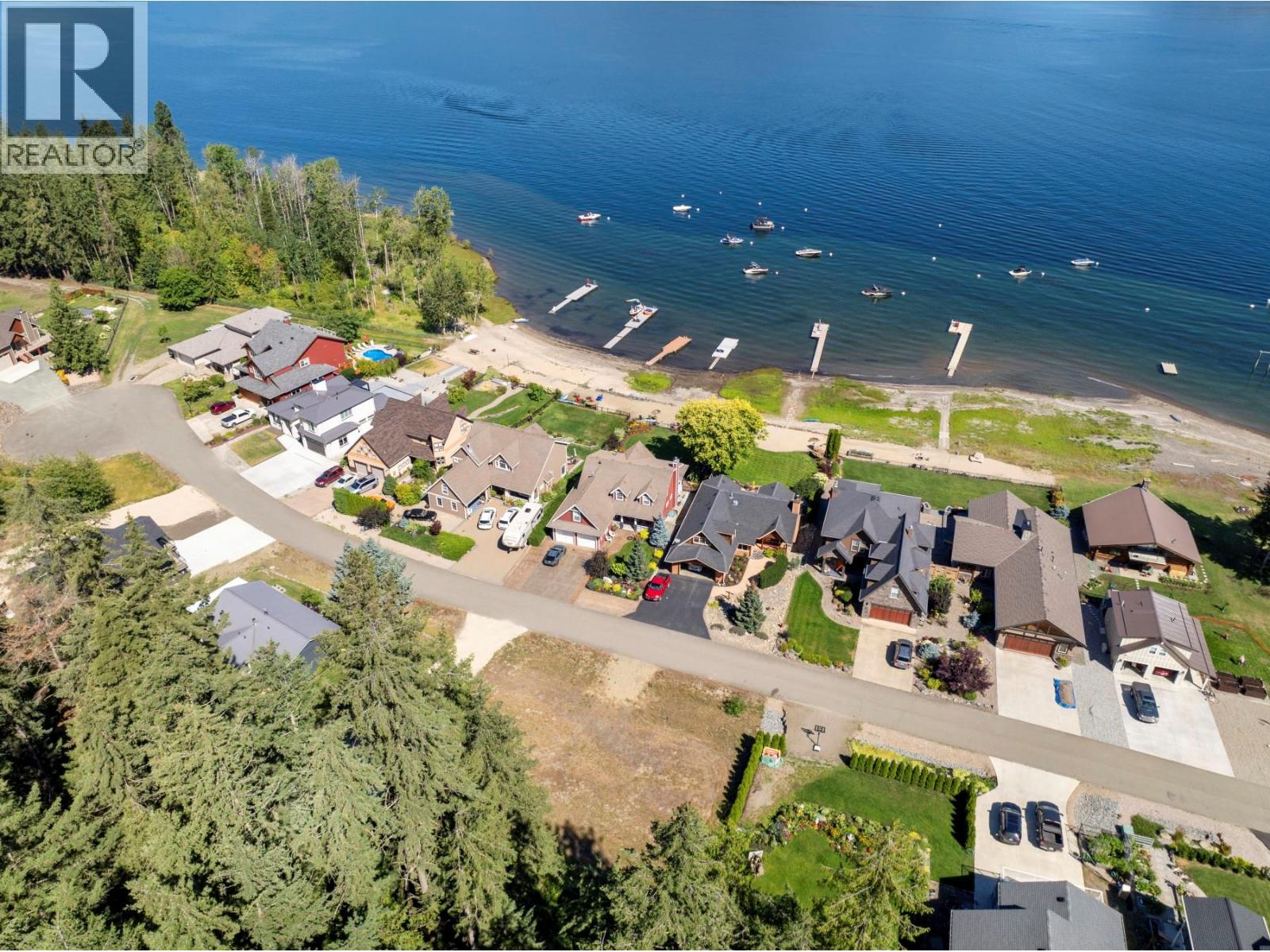 Photo 2 of 17 1171 Dieppe Road, Sorrento BC