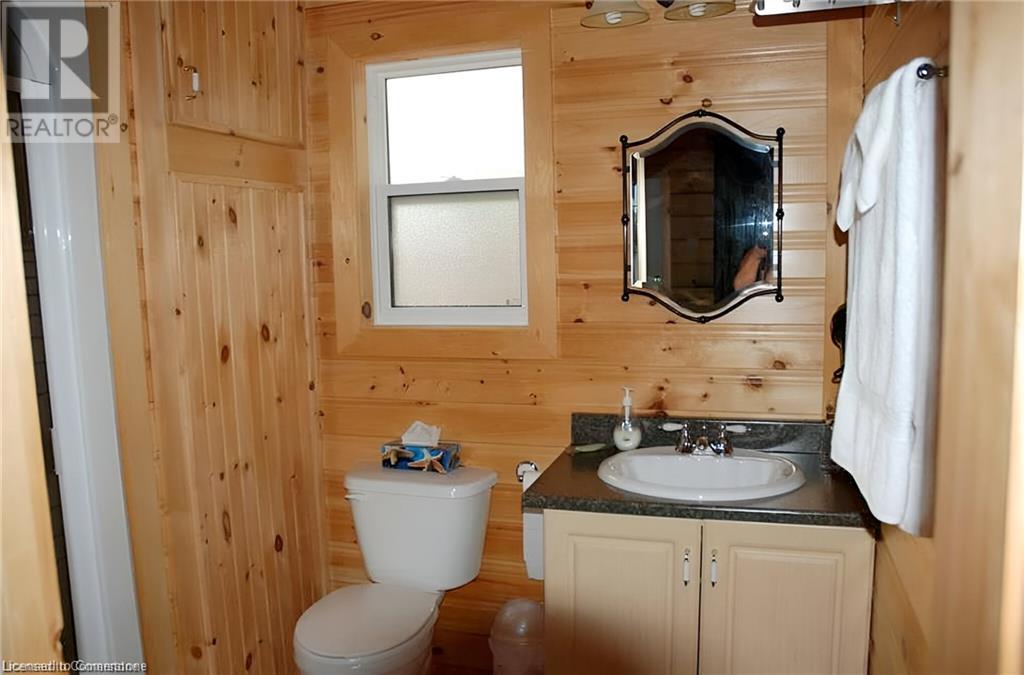 Photo 14 of 2937 Old Barrys Bay Road, Madawaska ON