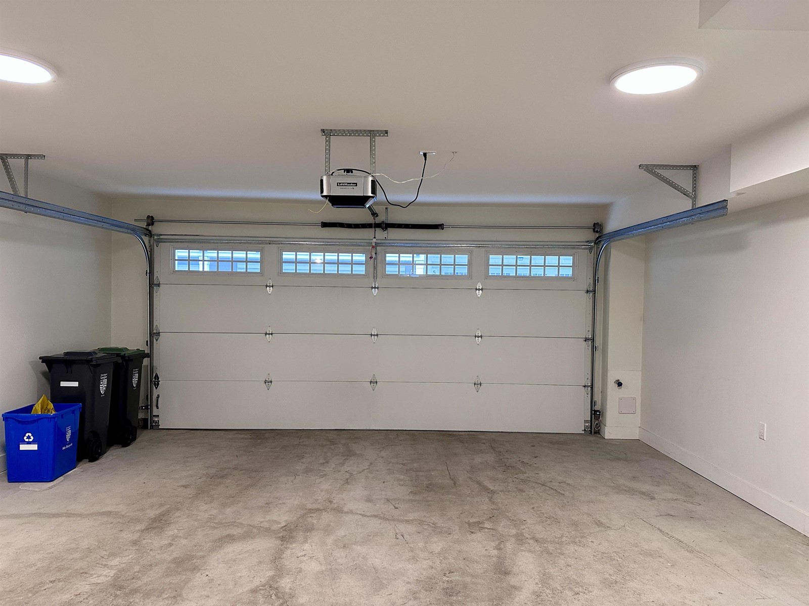 Photo 13 of 32 20189 84 Avenue, Langley BC