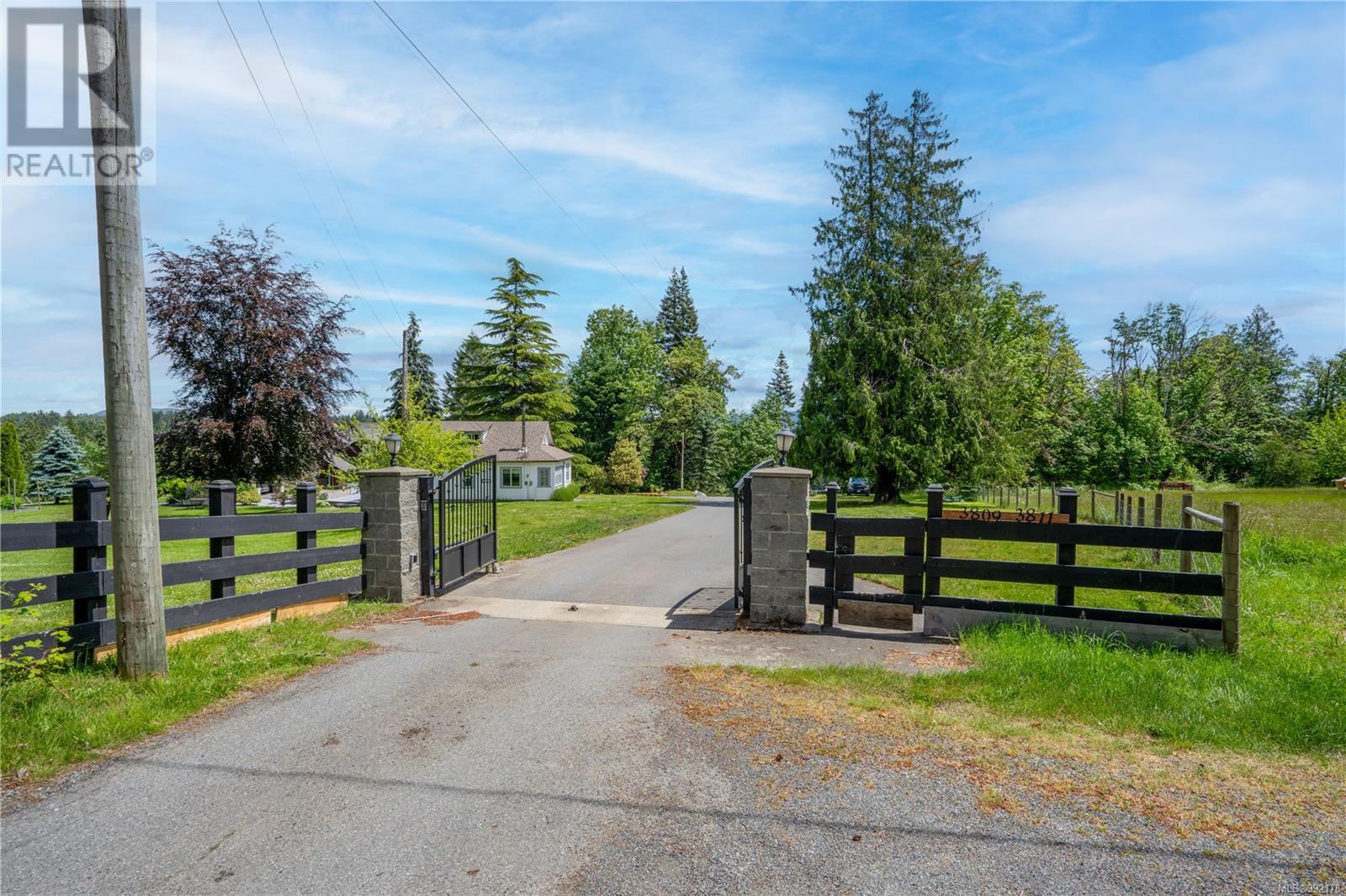 3809/3811 Scarpe Rd, Duncan