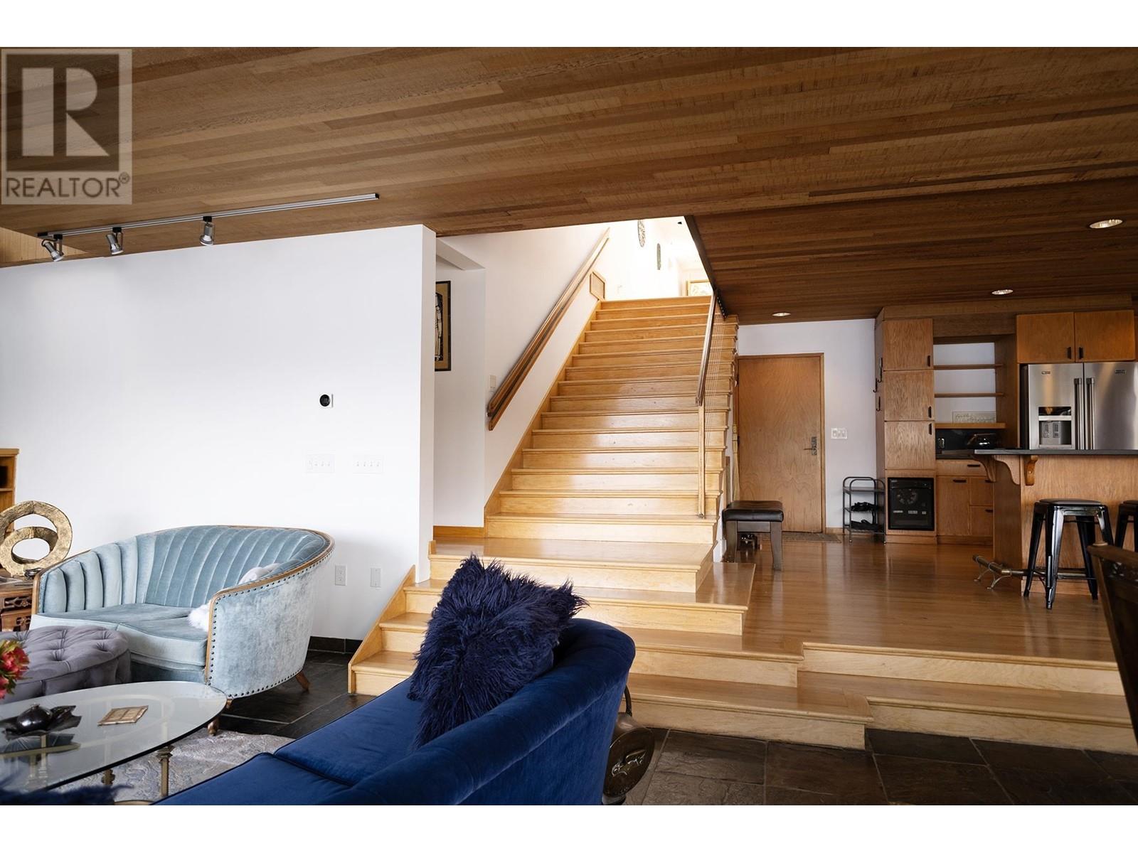 5435 JERVIS INLET ROAD, Egmont