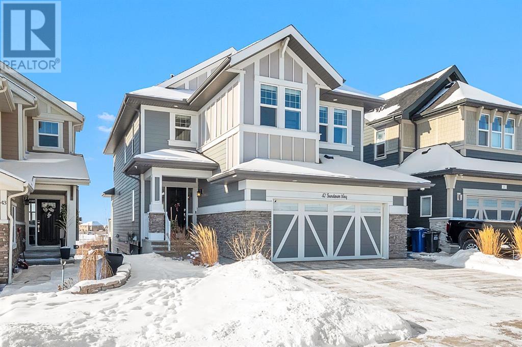 47 Sundown Way, Cochrane, Alberta