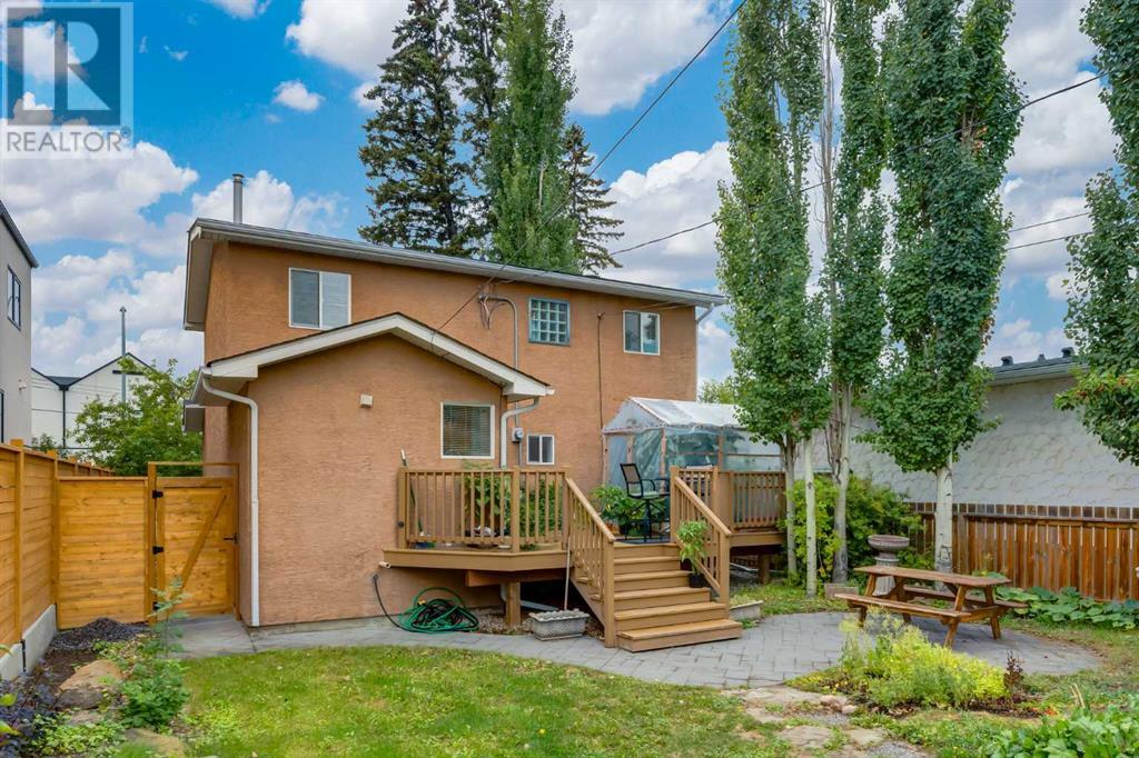 Single Family House for Sale in   Street NW Hillhurst Calgary 