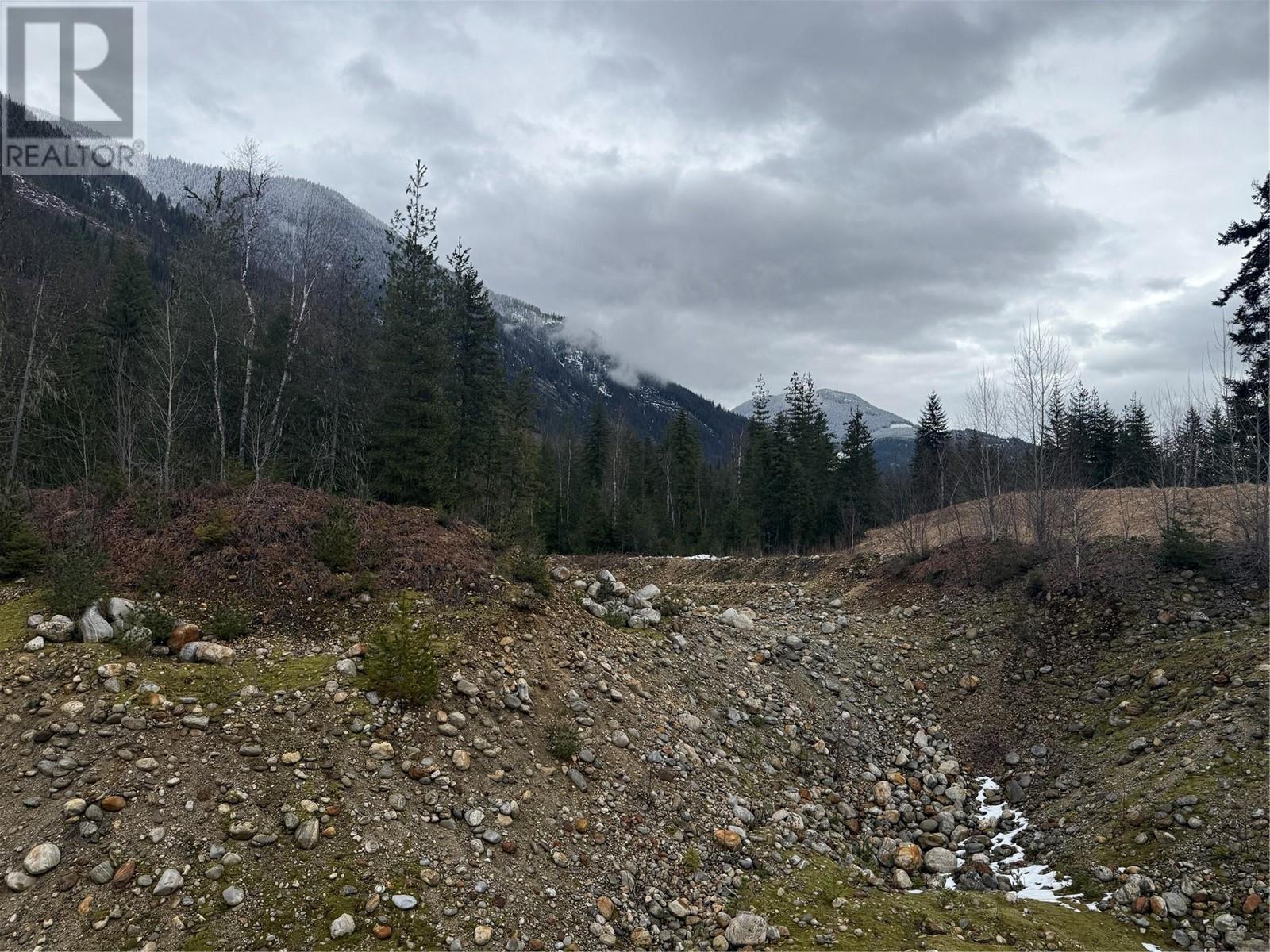 Photo 11 of 5597 Avoca Road, Malakwa BC