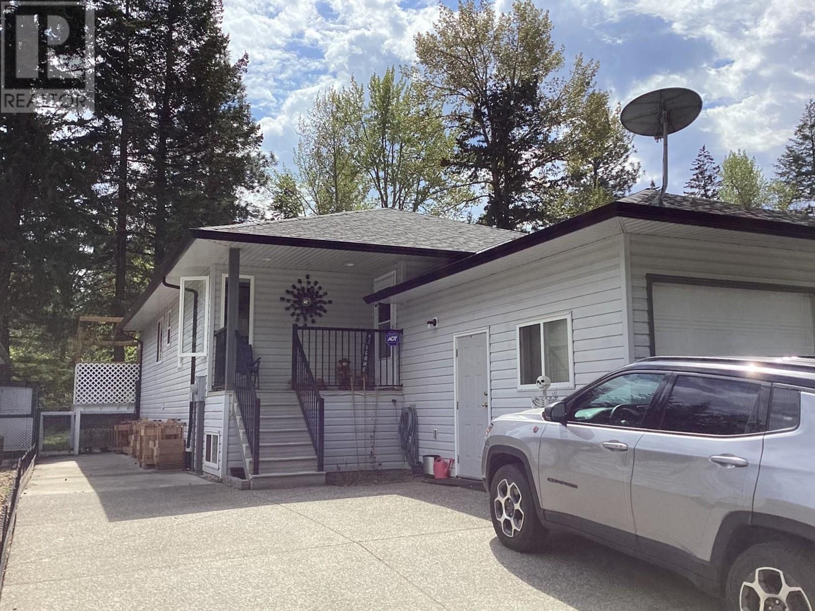  145 Falcon Avenue, Vernon