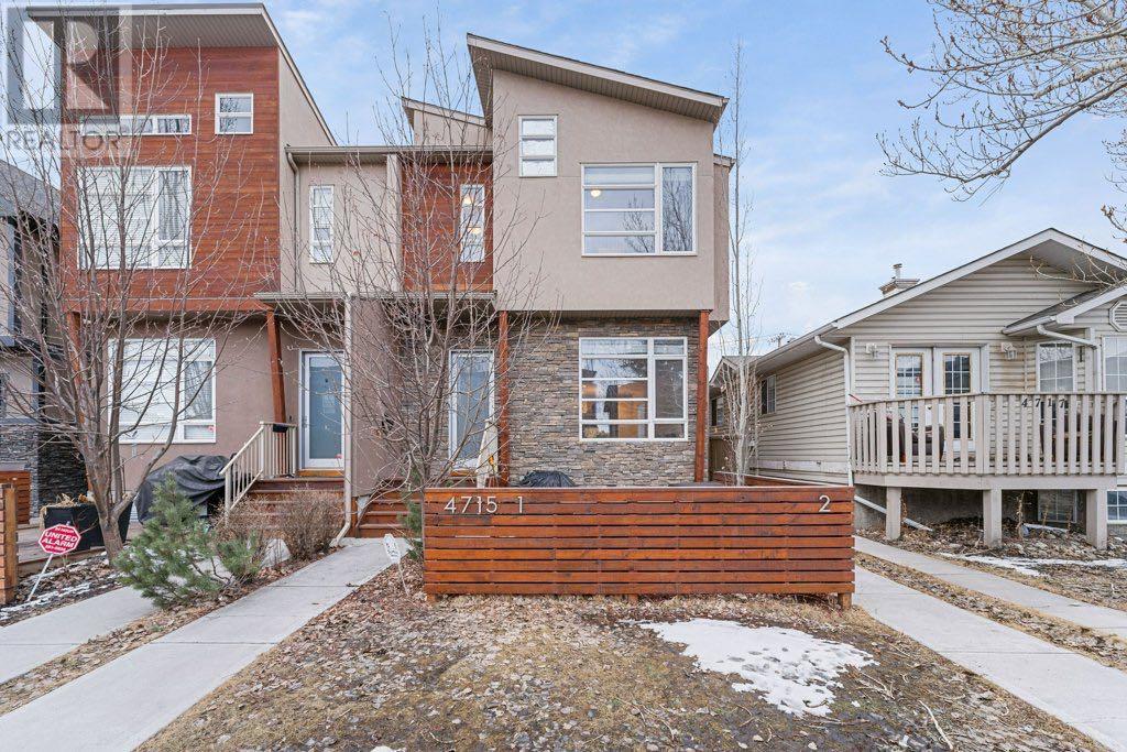 Single Family House for Sale in    Avenue NW Montgomery Calgary 