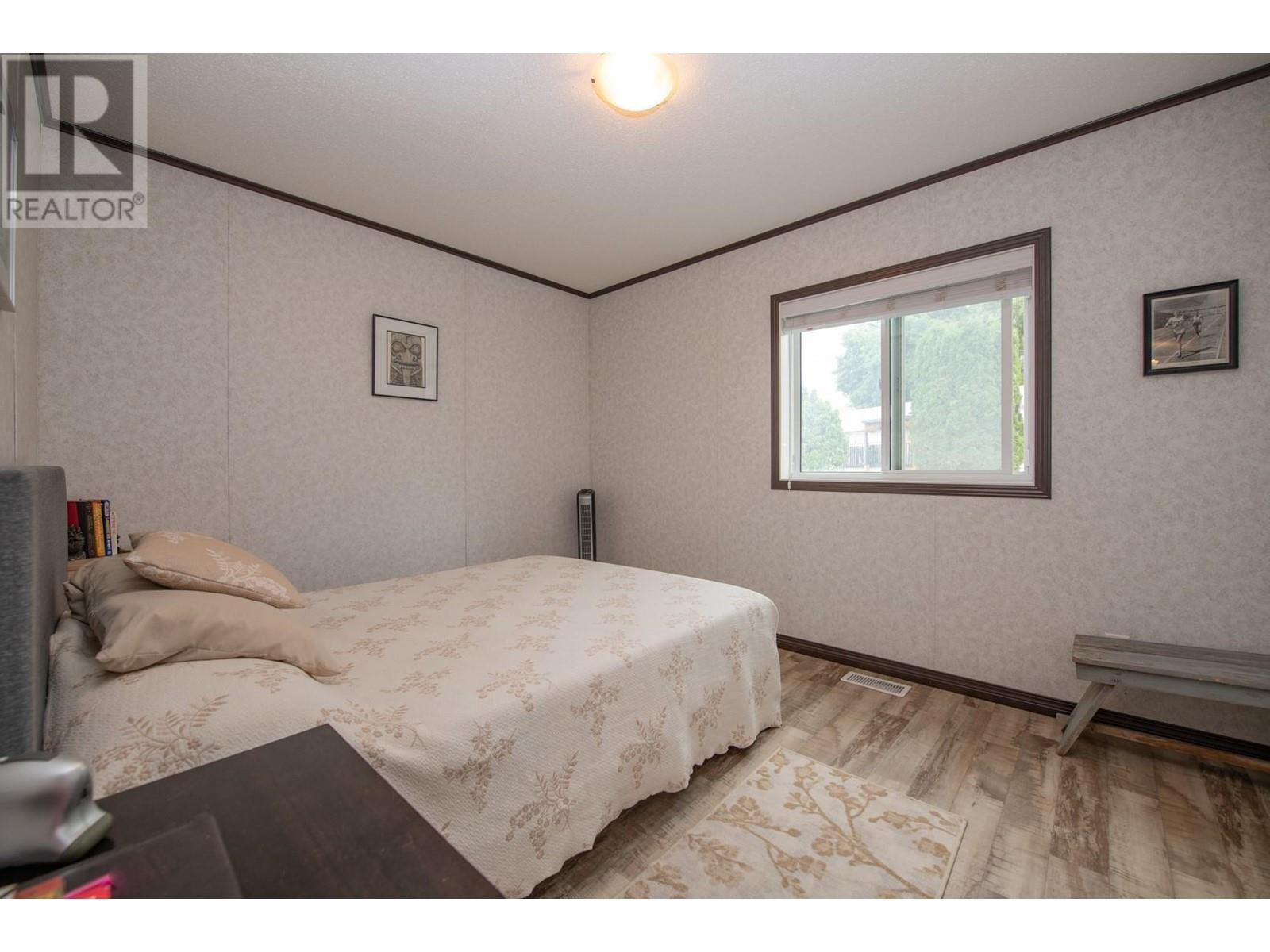 844 Hutley Road Unit# 6, Armstrong