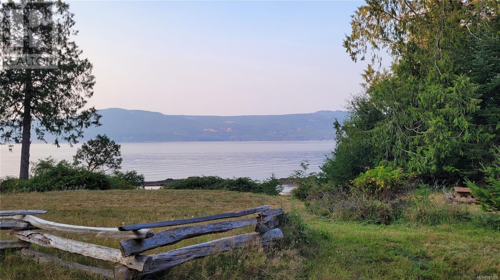 14 SPRING BAY Rd, Lasqueti Island