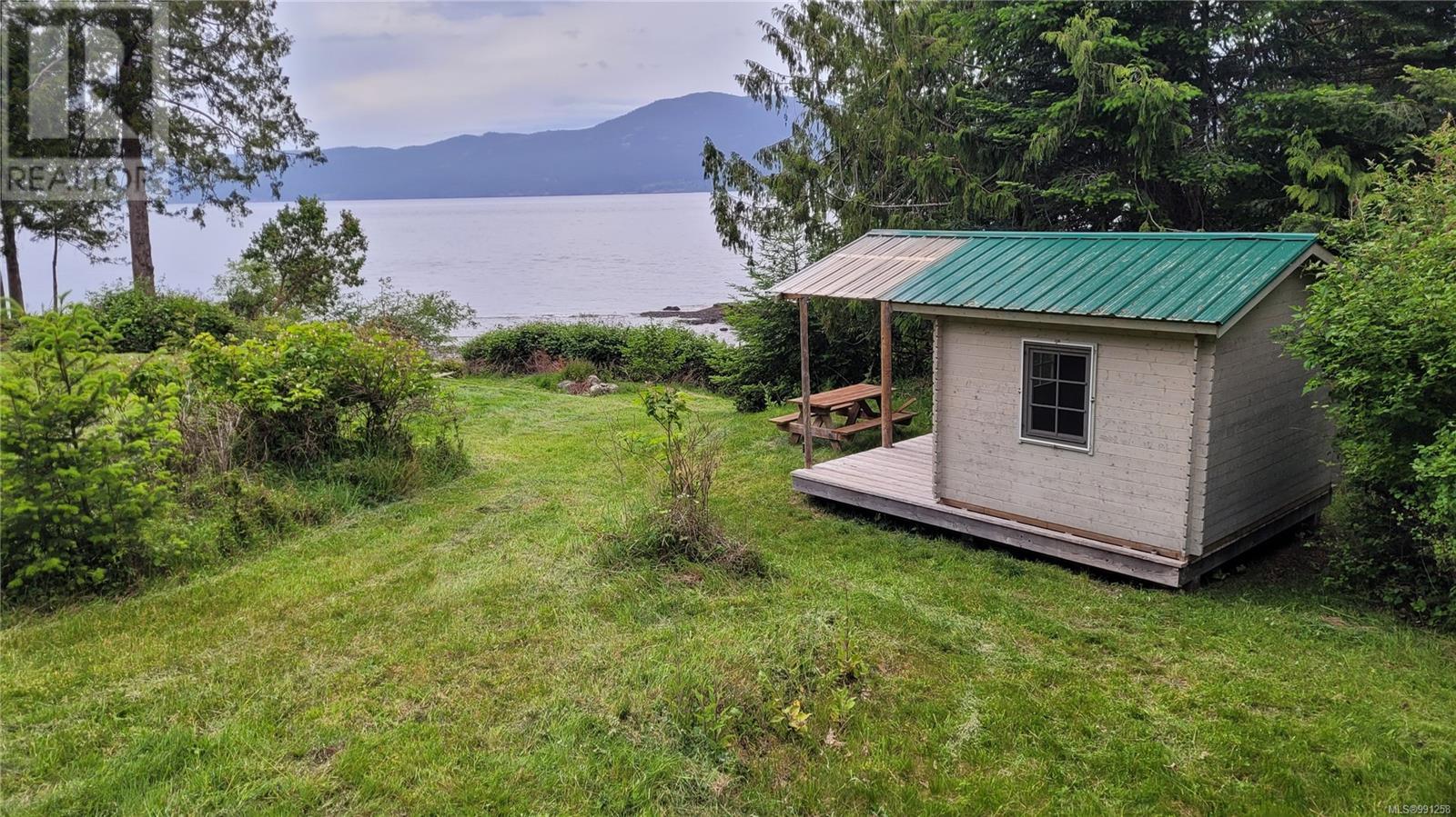 14 SPRING BAY Rd, Lasqueti Island
