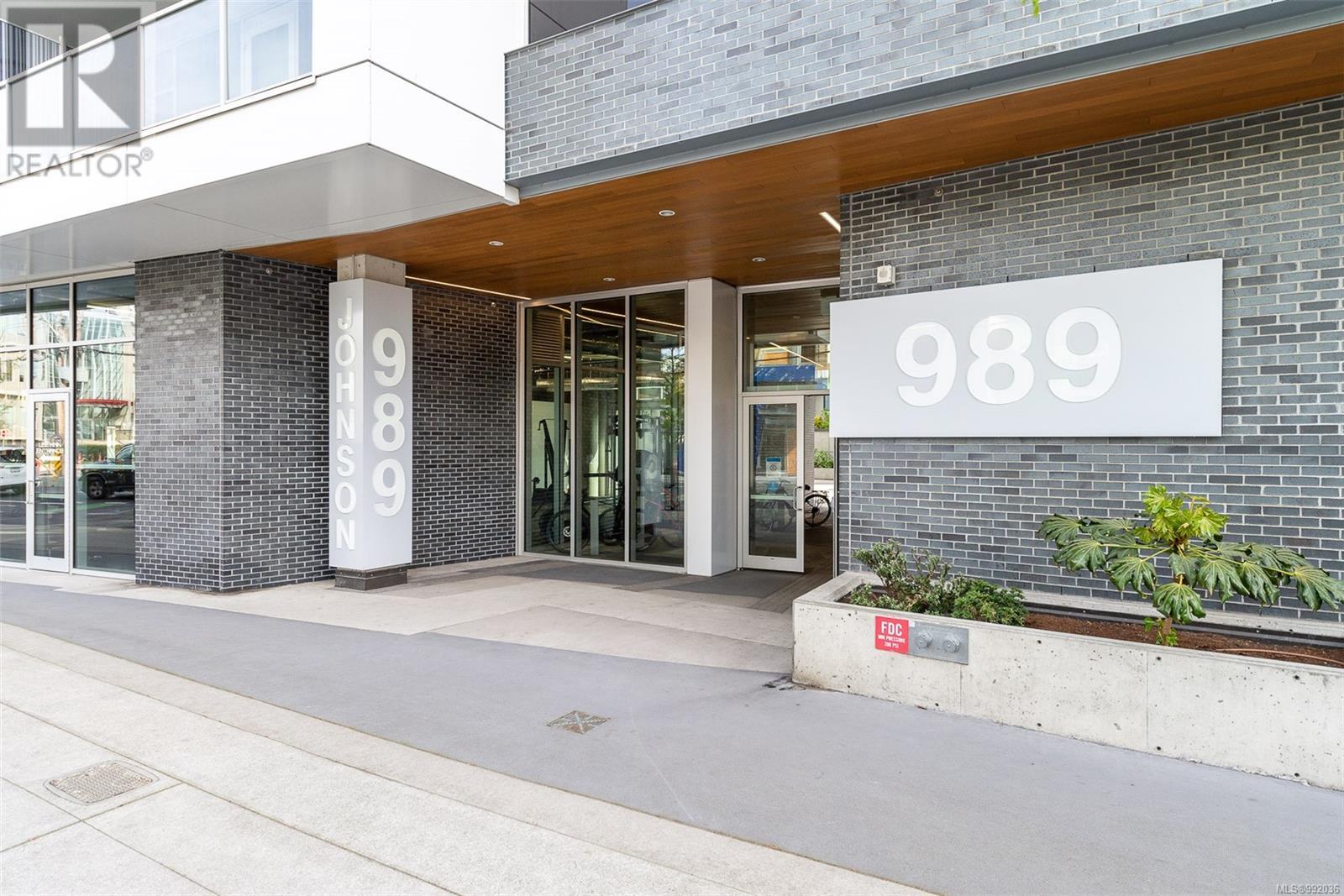 902 989 Johnson Street, Victoria
