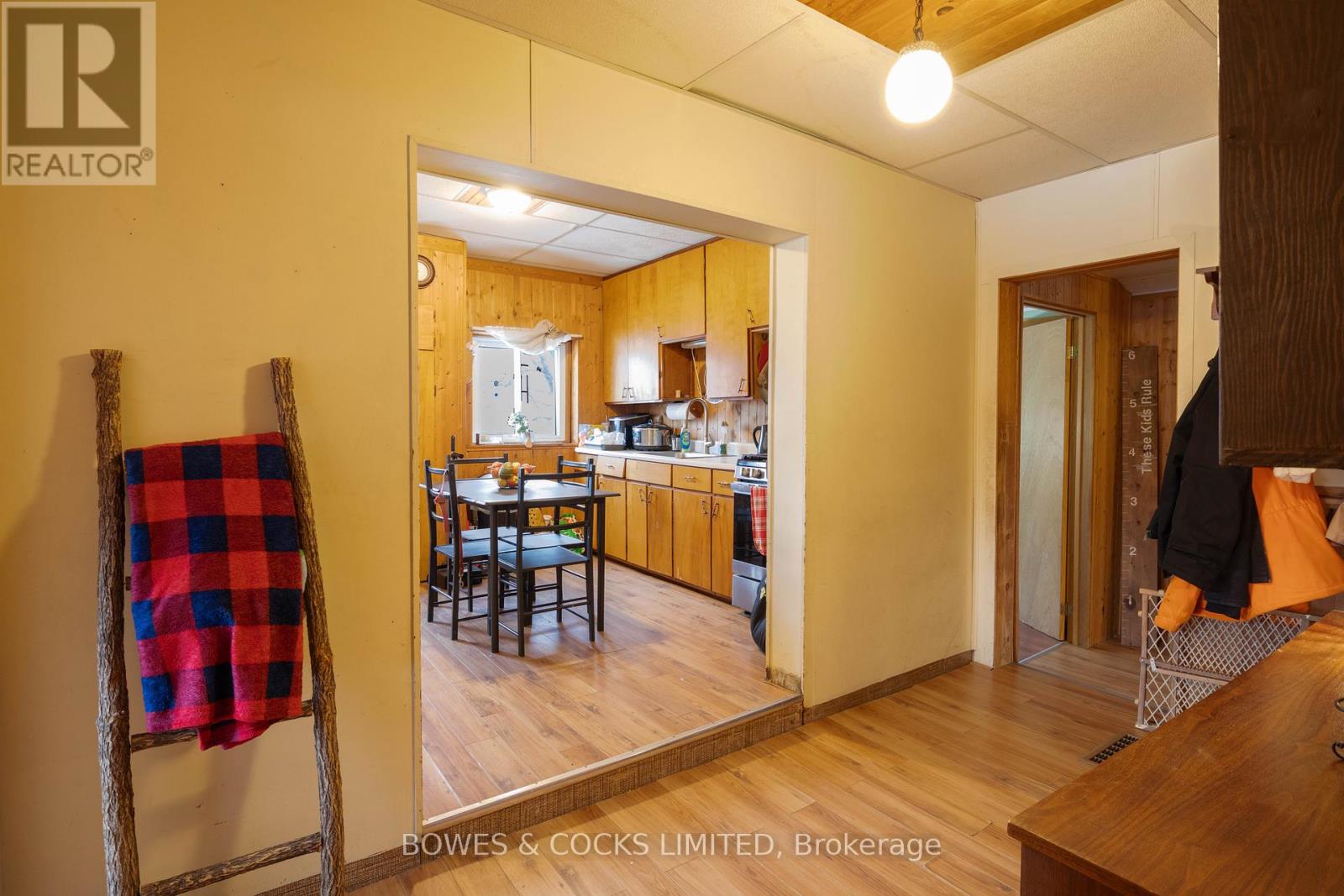 Photo 16 of 5490 Hwy 620, Wollaston ON
