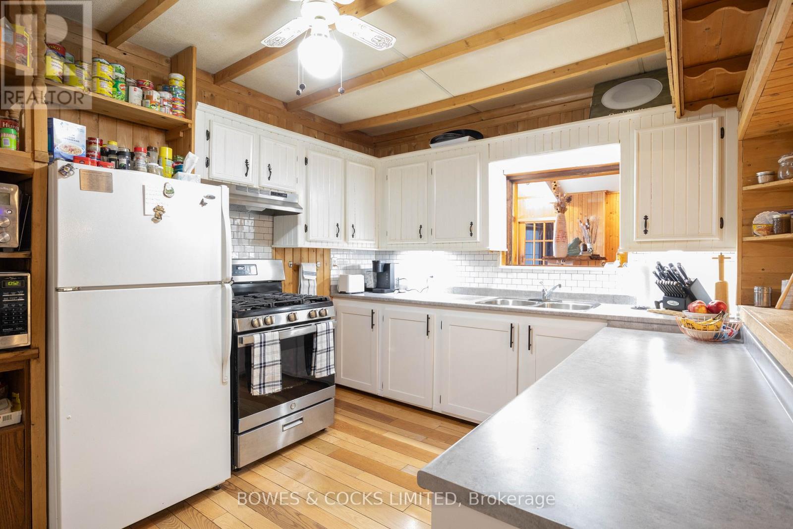 Photo 21 of 5490 Hwy 620, Wollaston ON