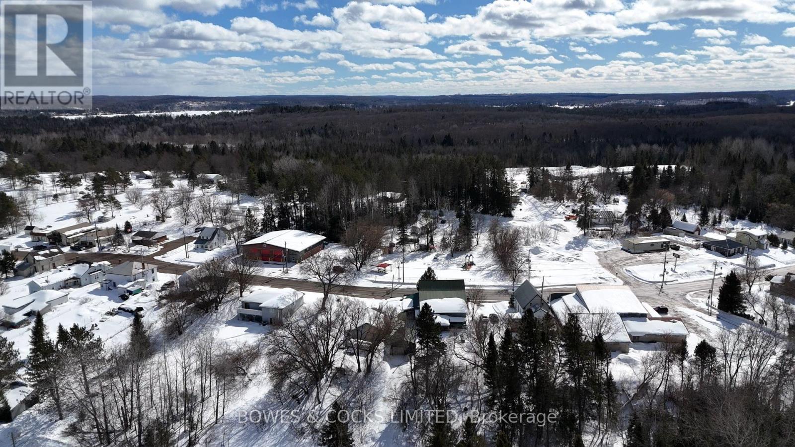 Photo 41 of 5490 Hwy 620, Wollaston ON
