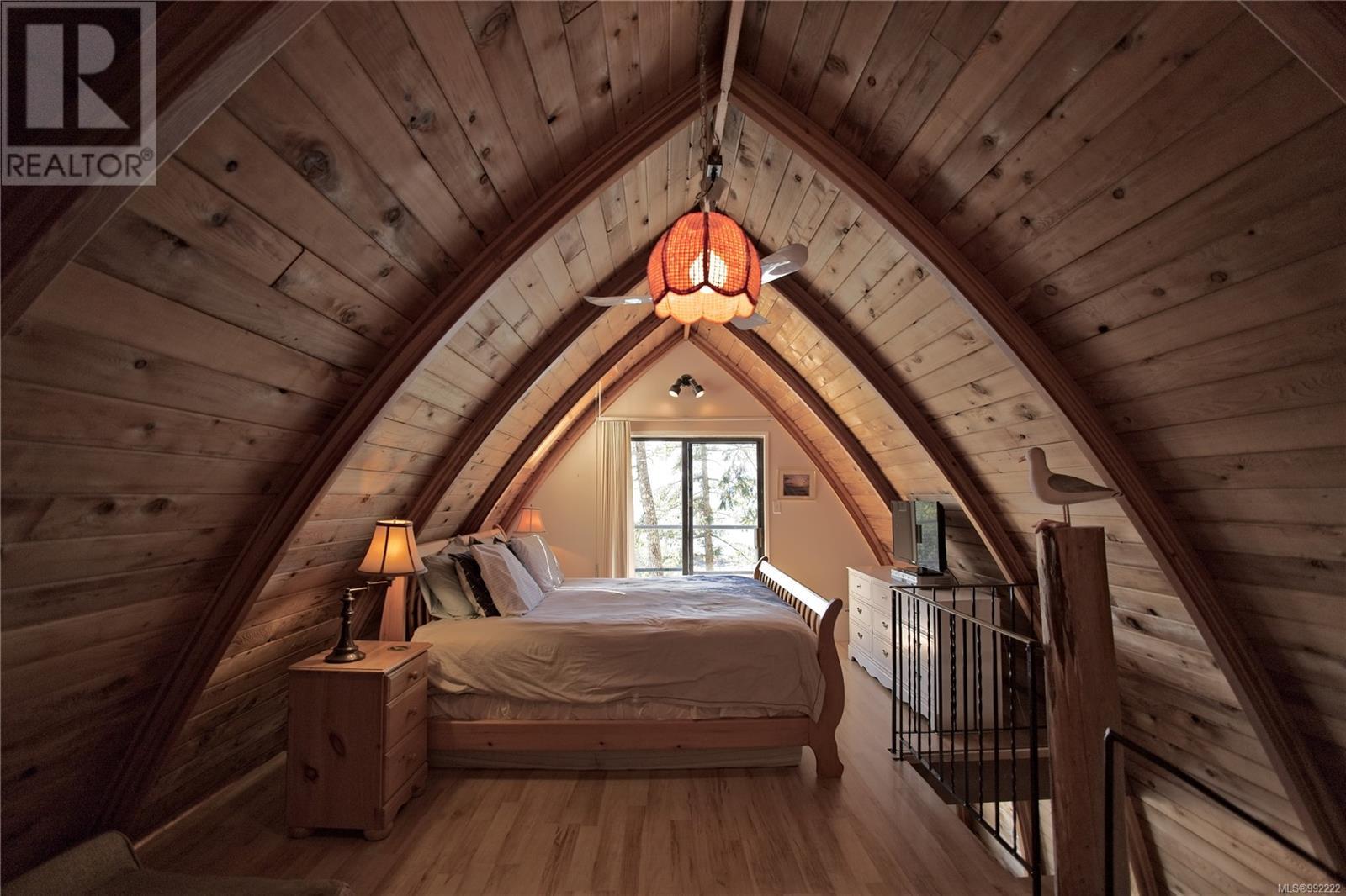 155 Mountain Park Dr, Salt Spring
