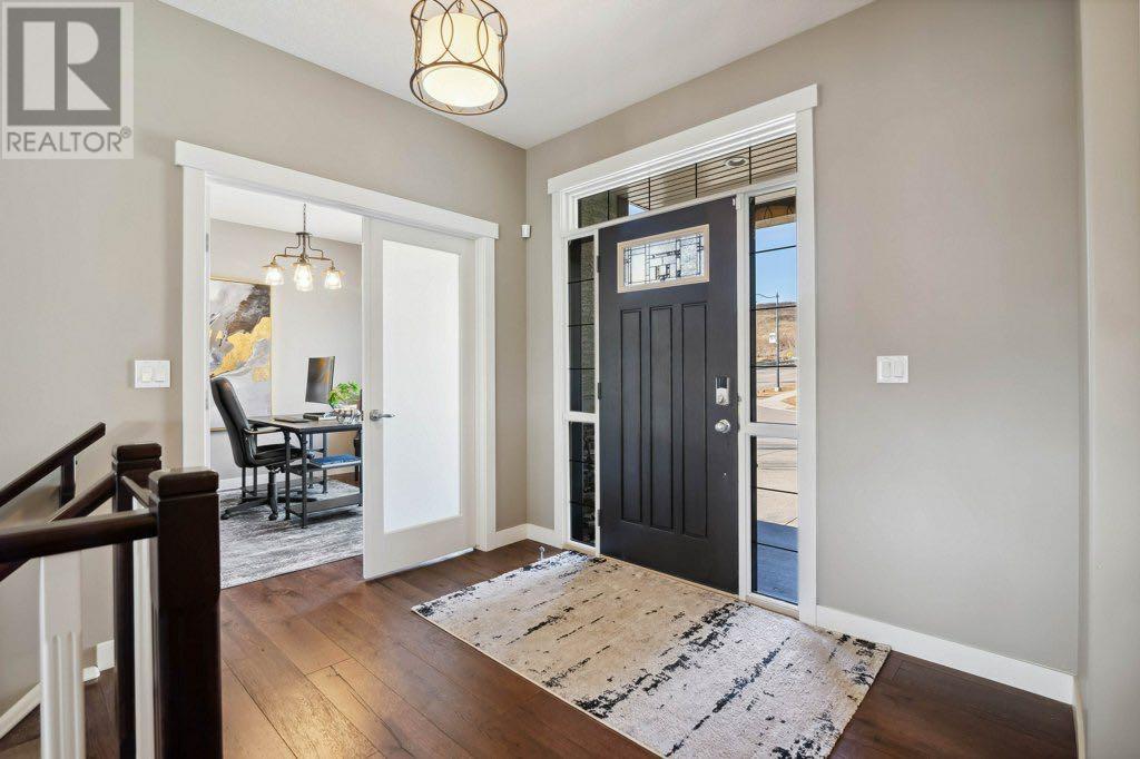 Single Family House for Sale in  Timberline Gate SW Springbank Hill Calgary 