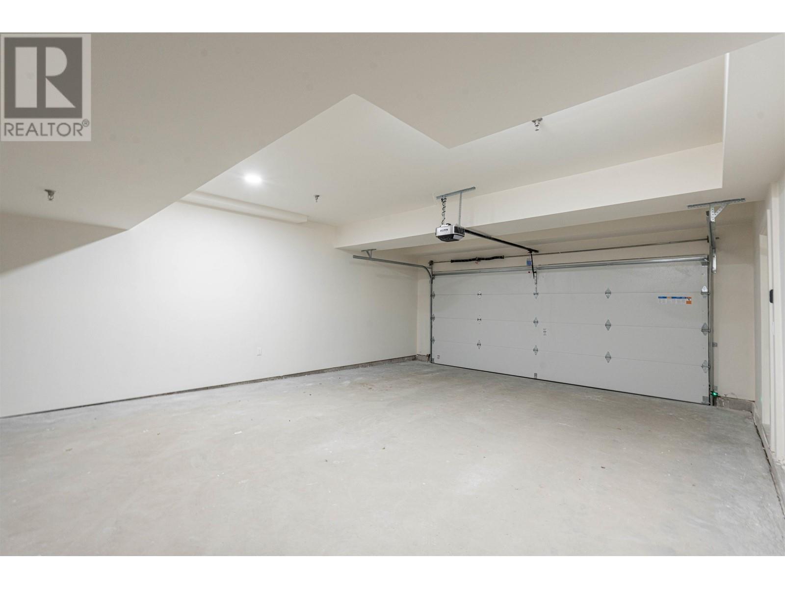 16 23183 136 AVENUE, Maple Ridge
