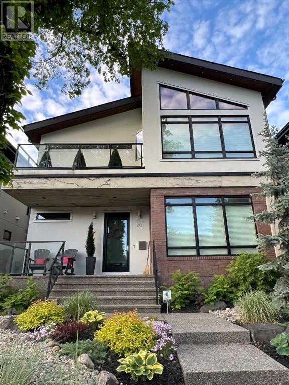 Single Family House for Sale in   Avenue SW Altadore Calgary 