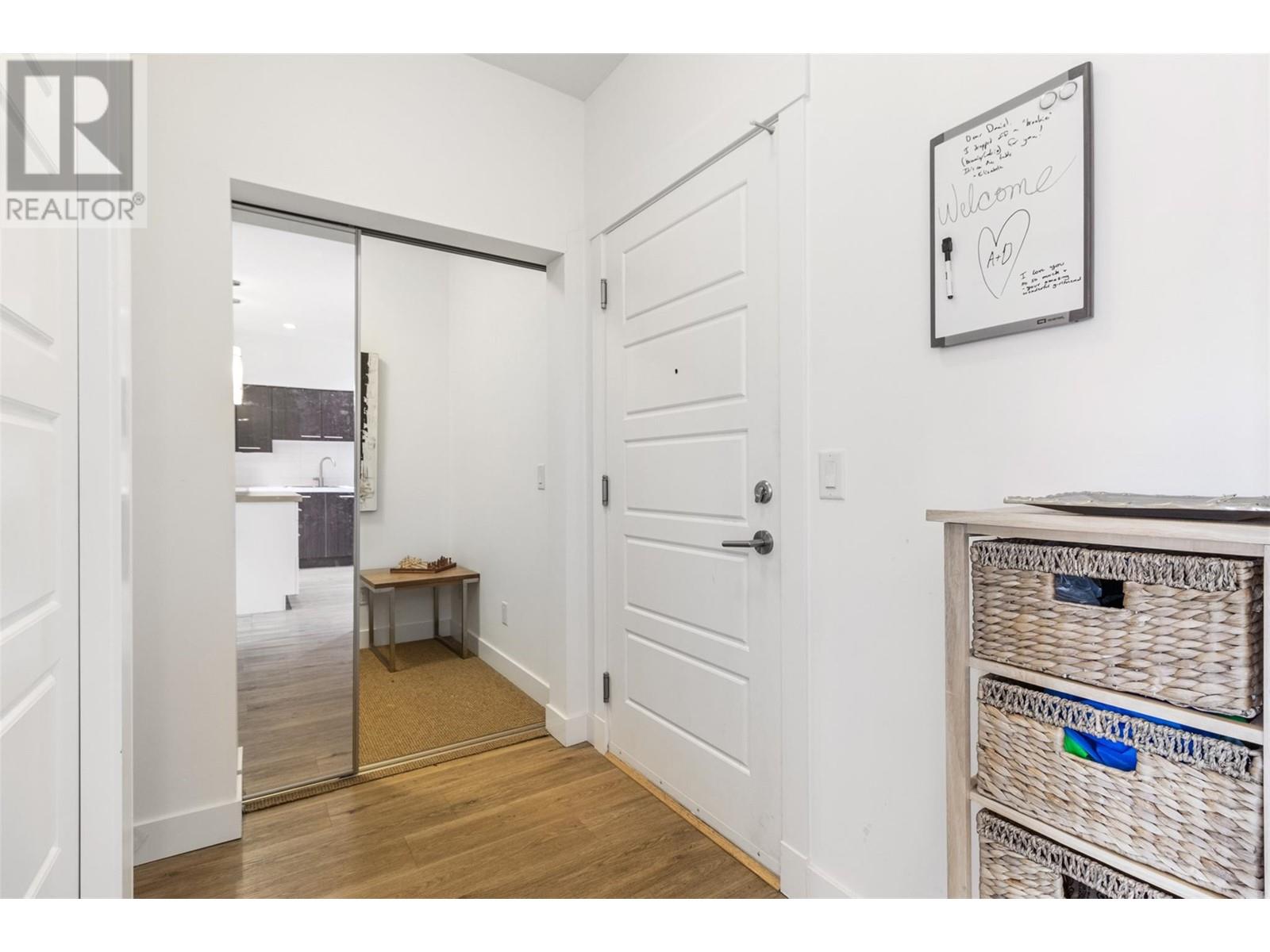 302 985 Academy Way, Kelowna