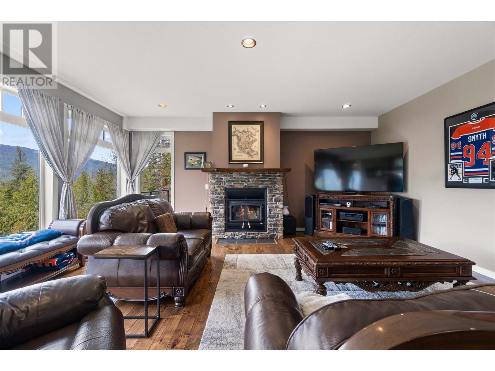  8097 Seed Road, Mara
