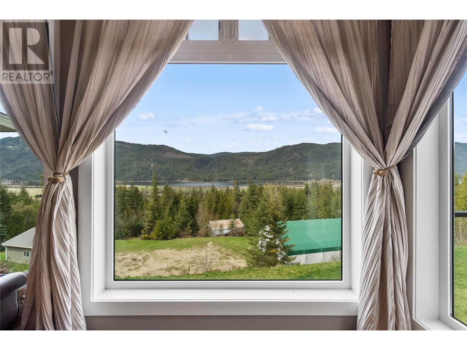  8097 Seed Road, Mara