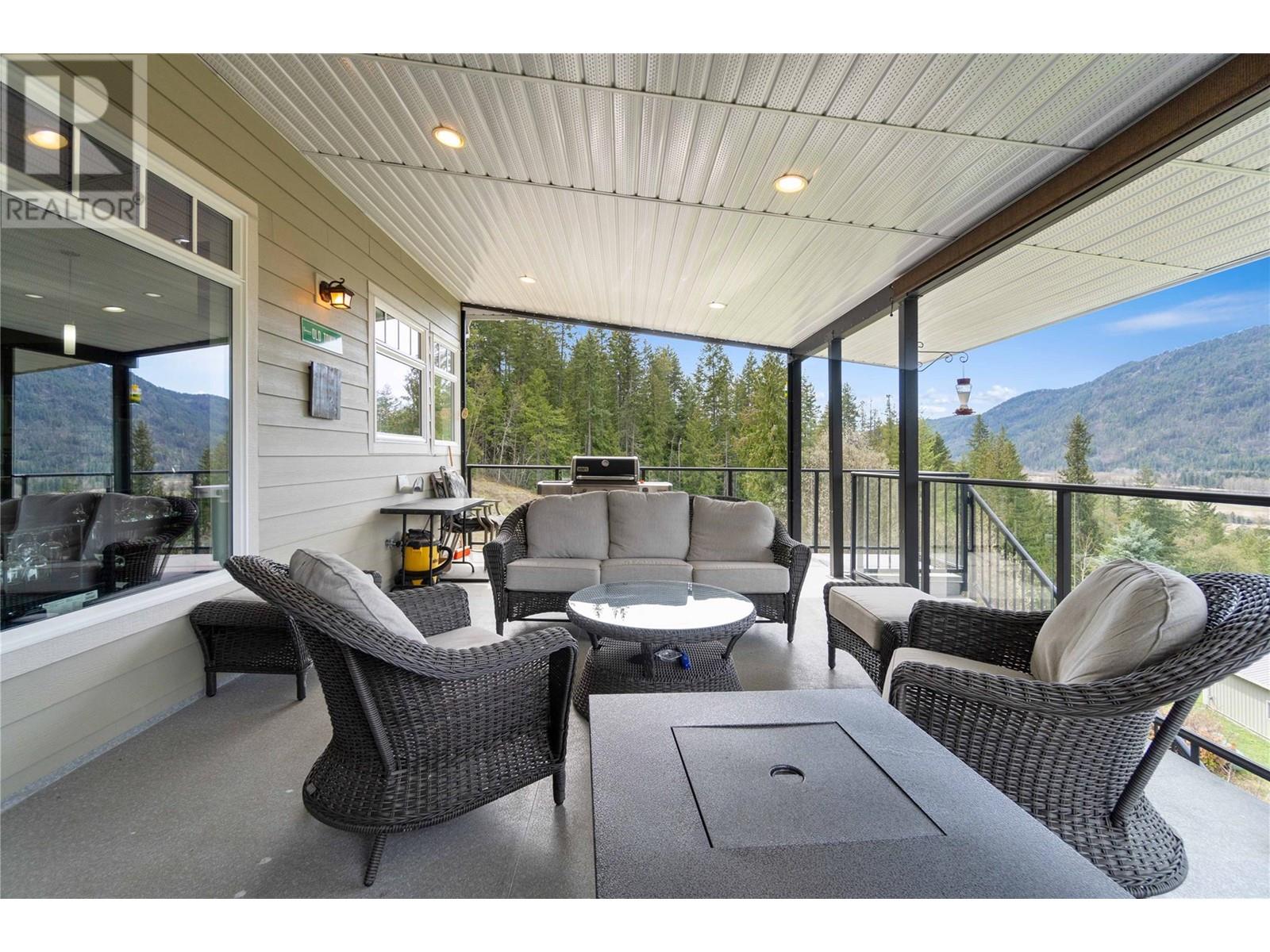  8097 Seed Road, Mara