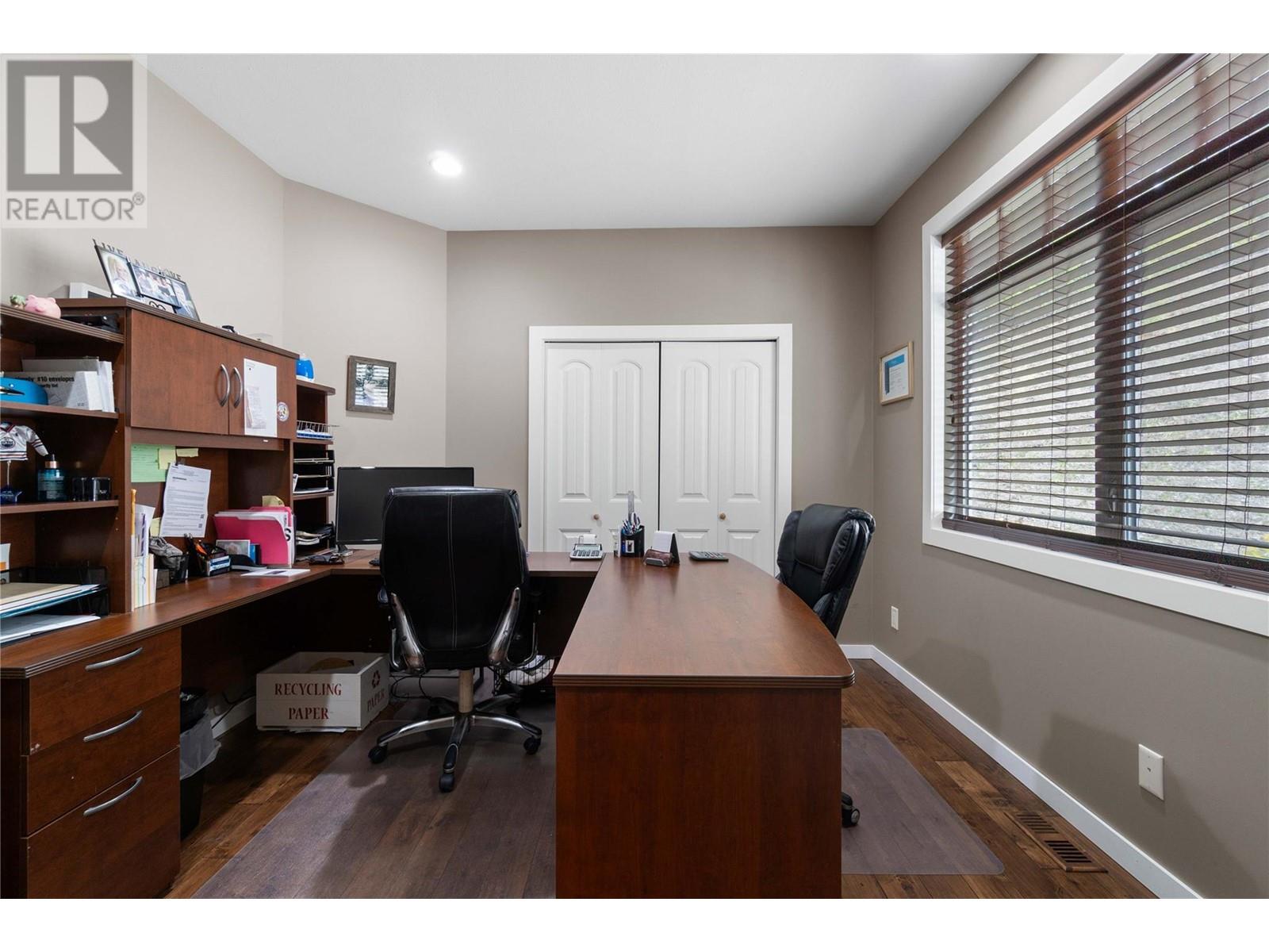  8097 Seed Road, Mara
