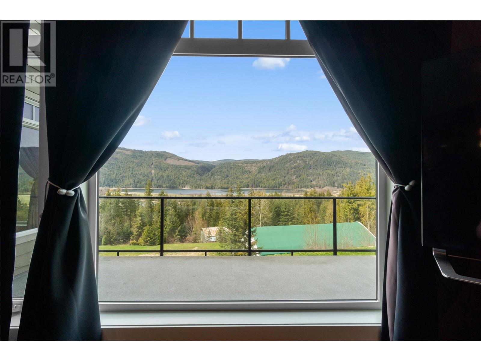  8097 Seed Road, Mara