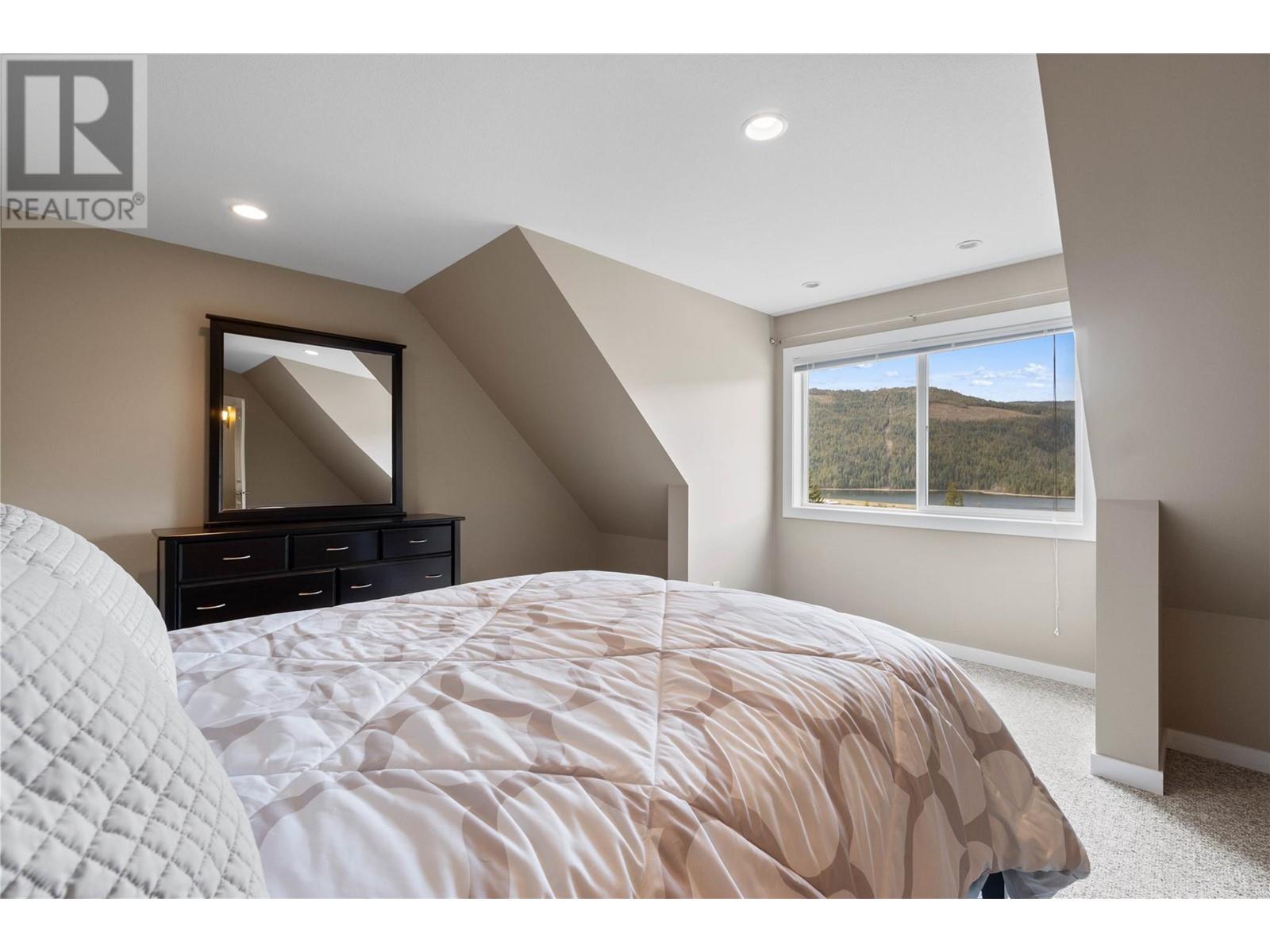  8097 Seed Road, Mara