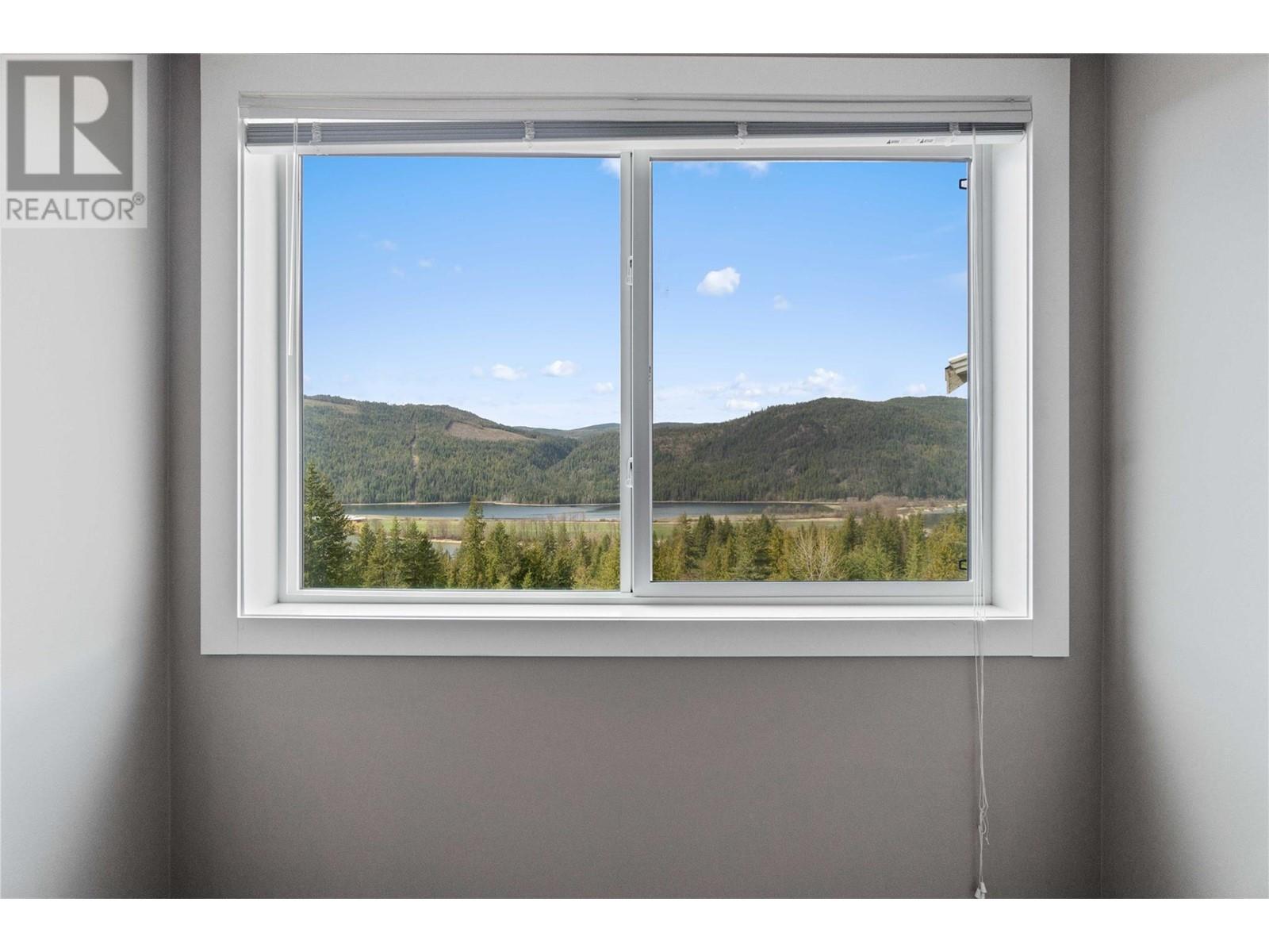  8097 Seed Road, Mara