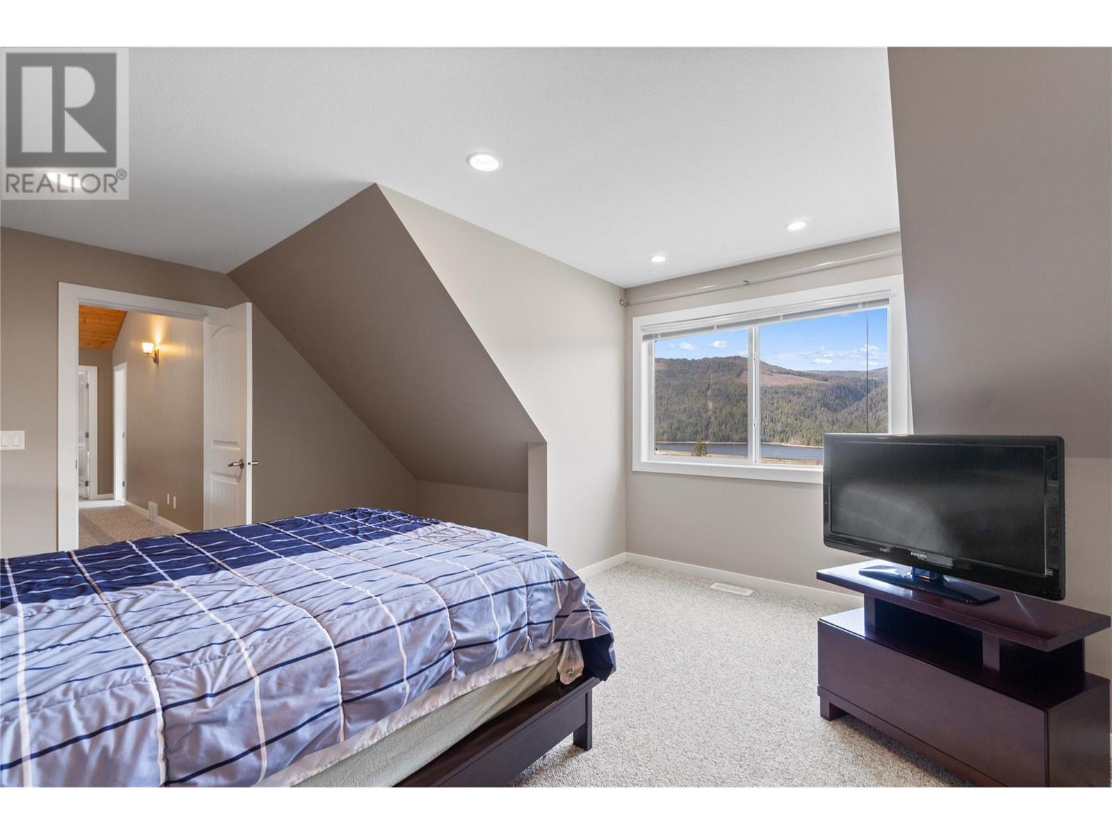  8097 Seed Road, Mara