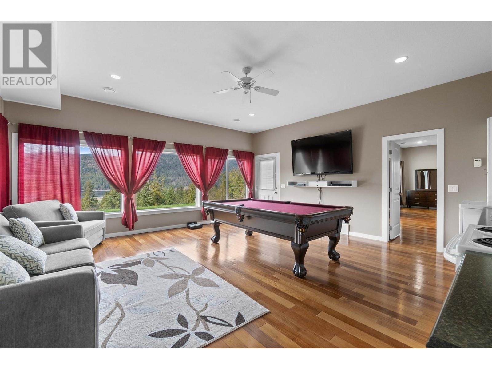 8097 Seed Road, Mara