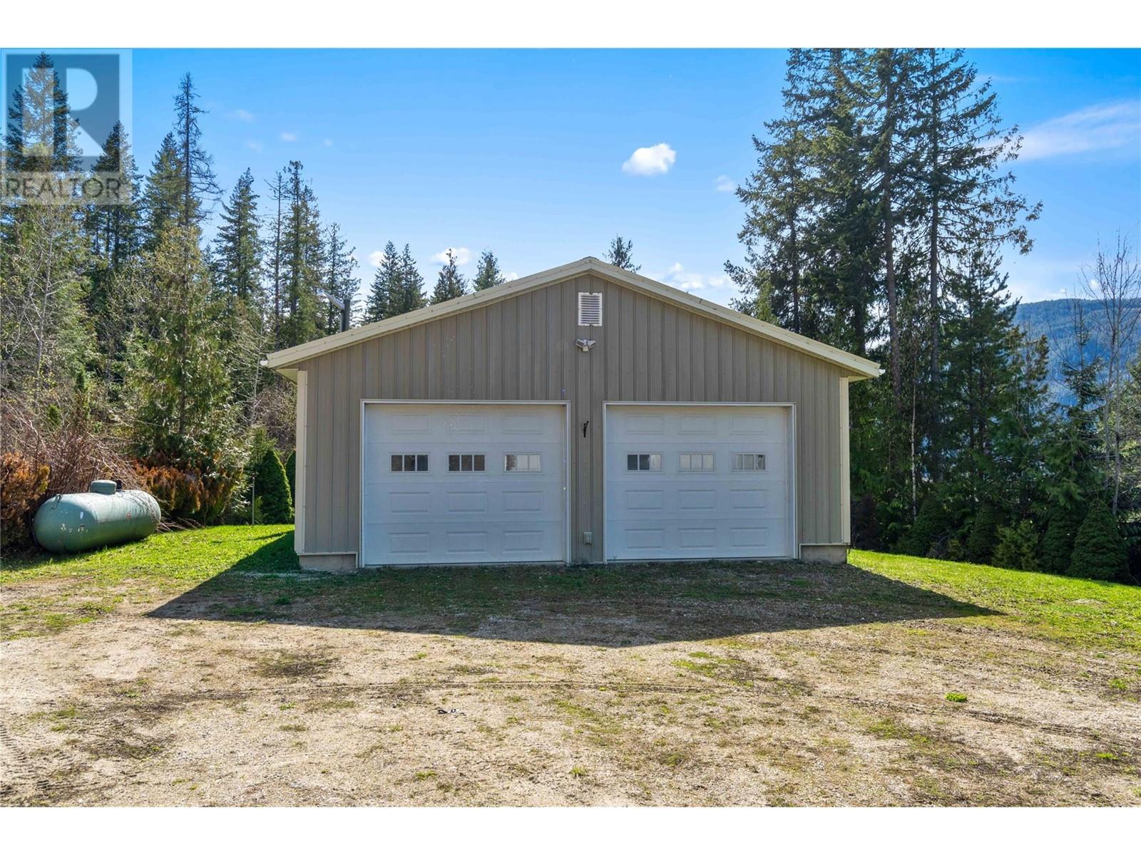  8097 Seed Road, Mara