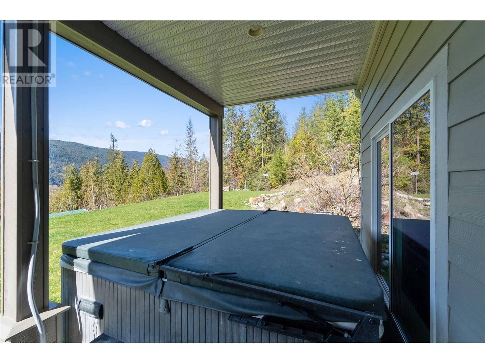 8097 Seed Road, Mara