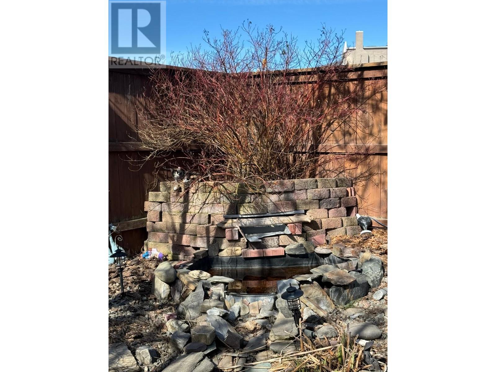 Photo 14 of 1005 Railway Boulevard, Creston BC