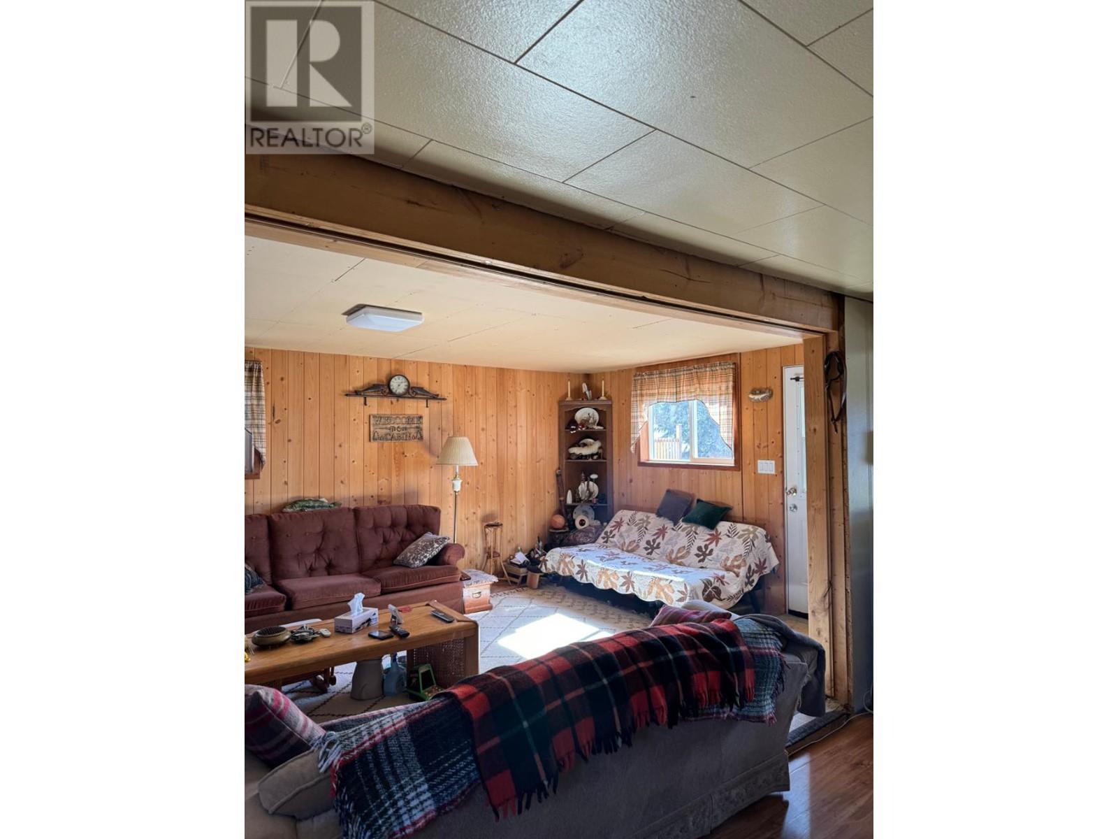 Photo 6 of 1005 Railway Boulevard, Creston BC