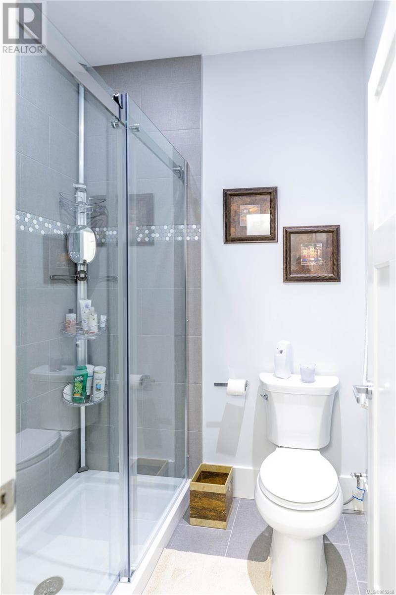 7420 Thornton Hts, Sooke