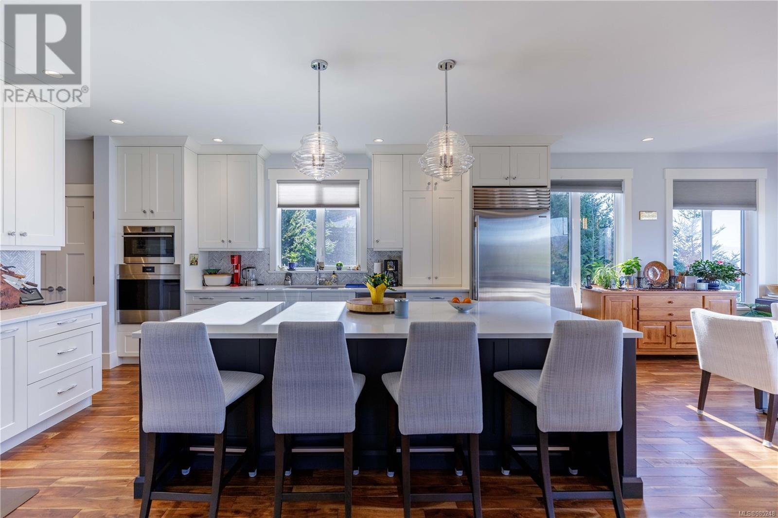 7420 Thornton Hts, Sooke