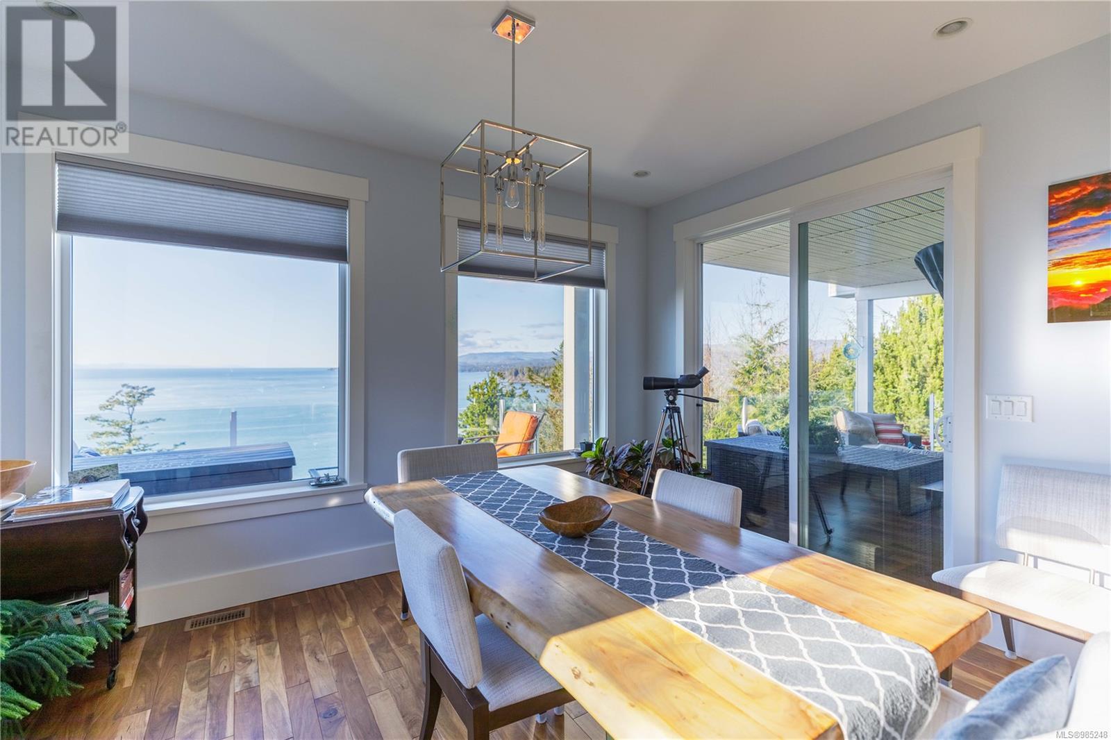 7420 Thornton Hts, Sooke