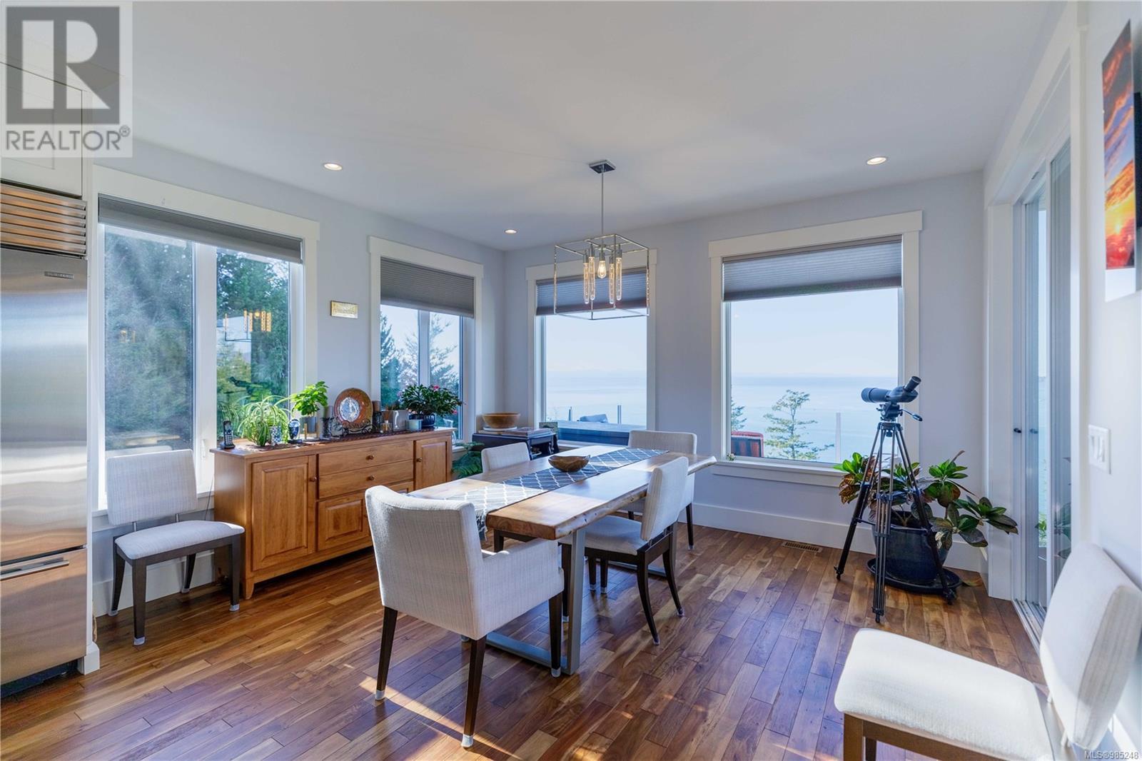 7420 Thornton Hts, Sooke