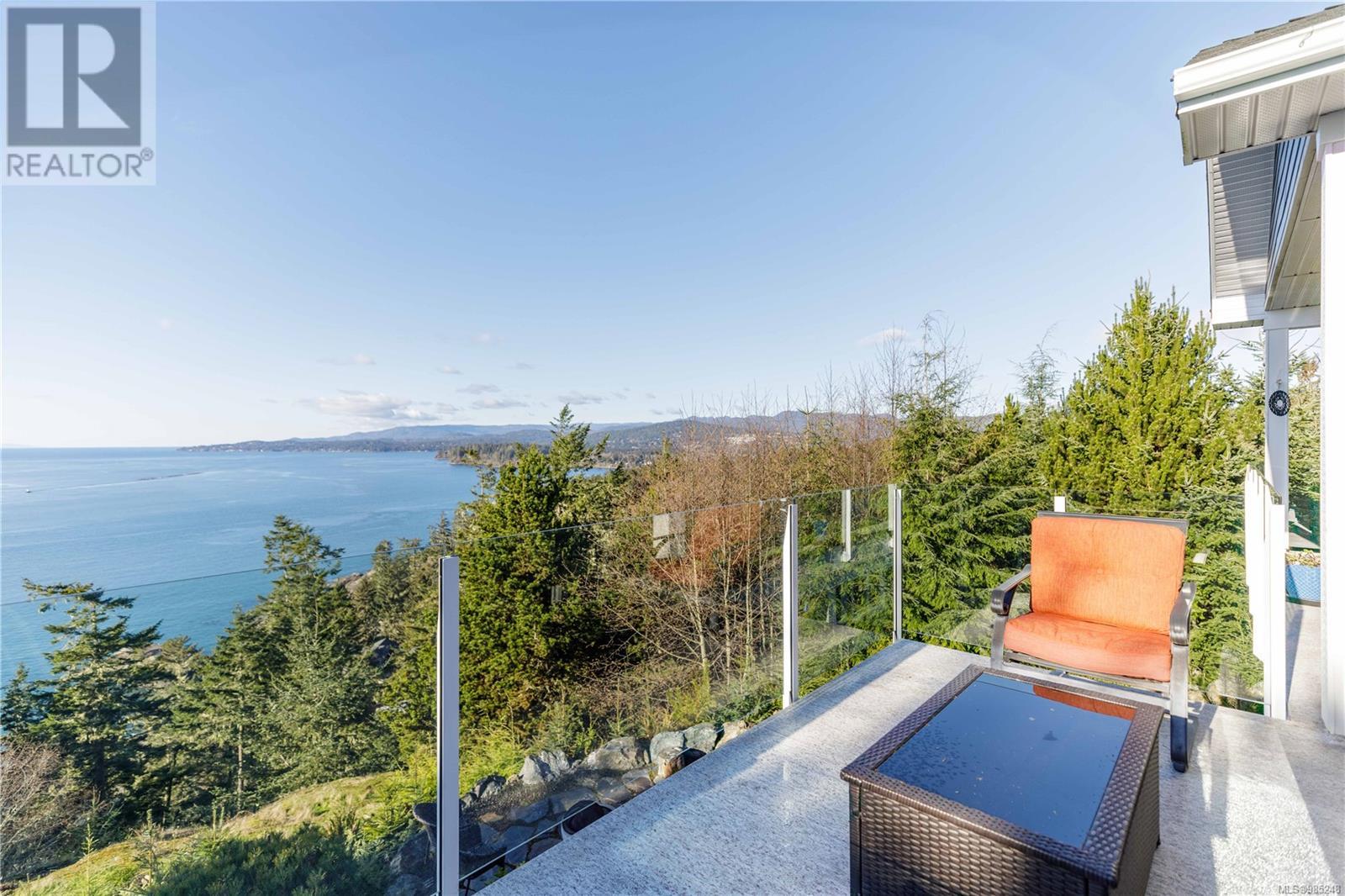 7420 Thornton Hts, Sooke