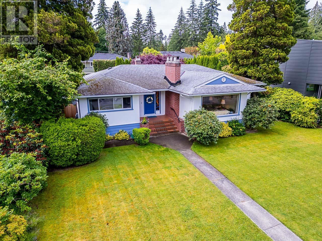 Photo 32 of 4930 Queensland Road, Vancouver BC