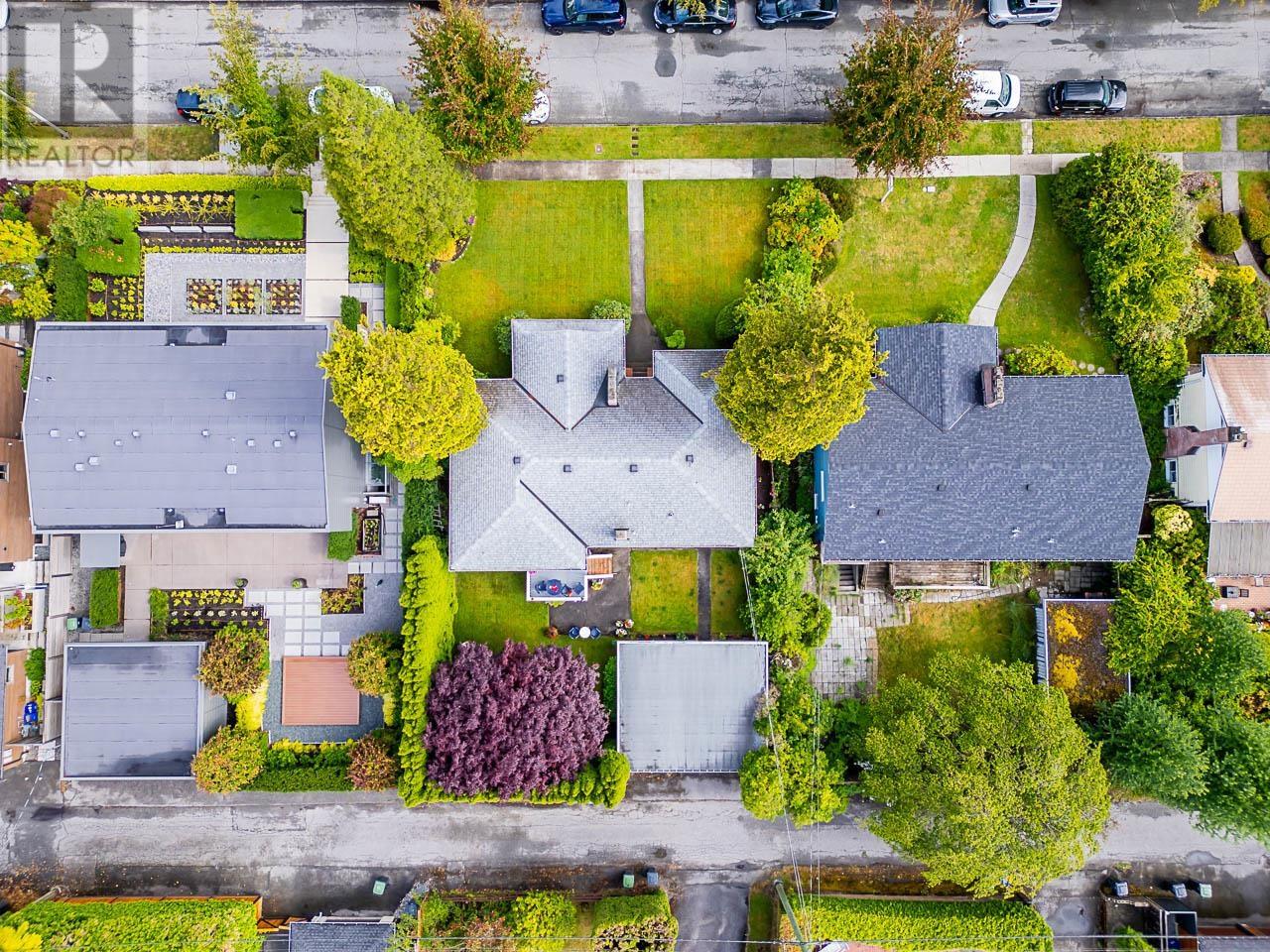Photo 33 of 4930 Queensland Road, Vancouver BC