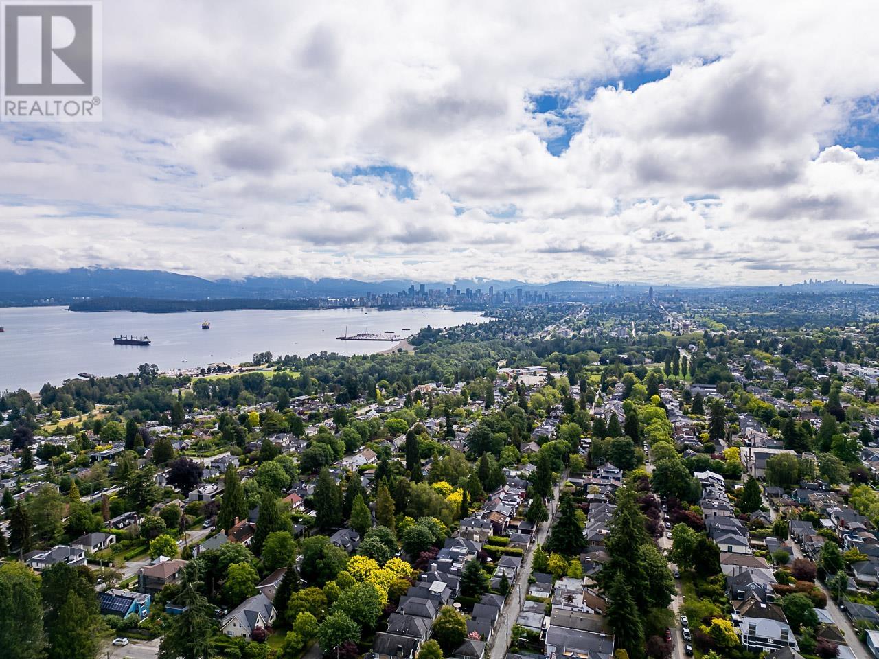 Photo 39 of 4930 Queensland Road, Vancouver BC