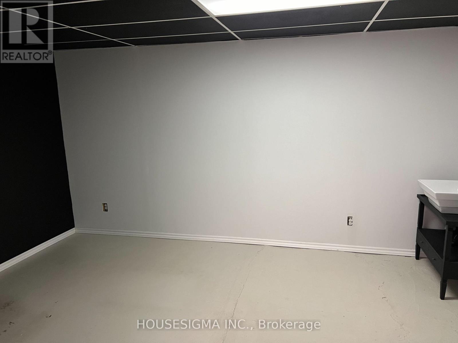Photo 18 of 111 High Street, Georgina ON