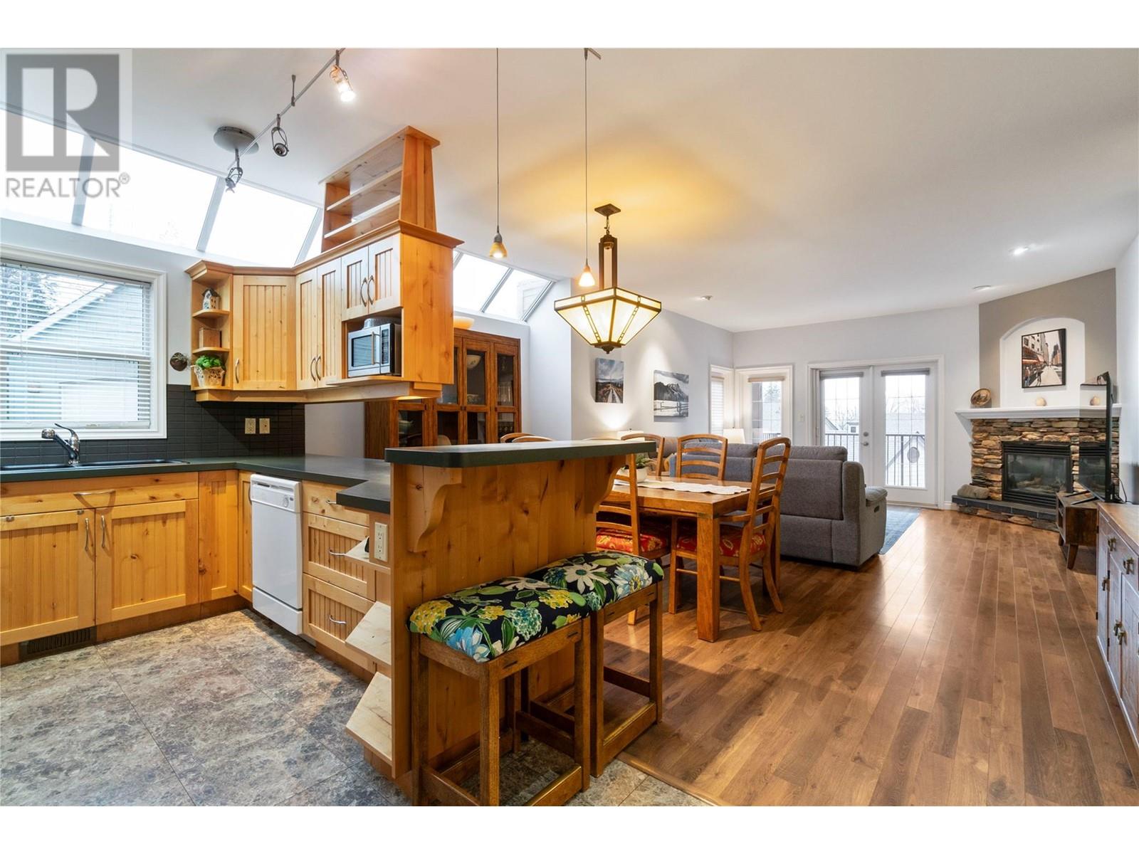 Photo 3 of 441 20 Street Ne Unit 5, Salmon Arm BC