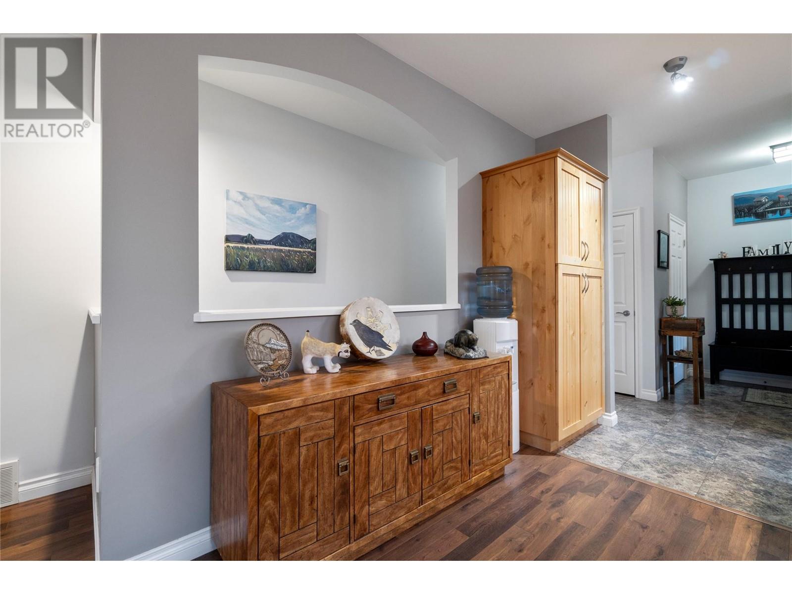 Photo 8 of 441 20 Street Ne Unit 5, Salmon Arm BC