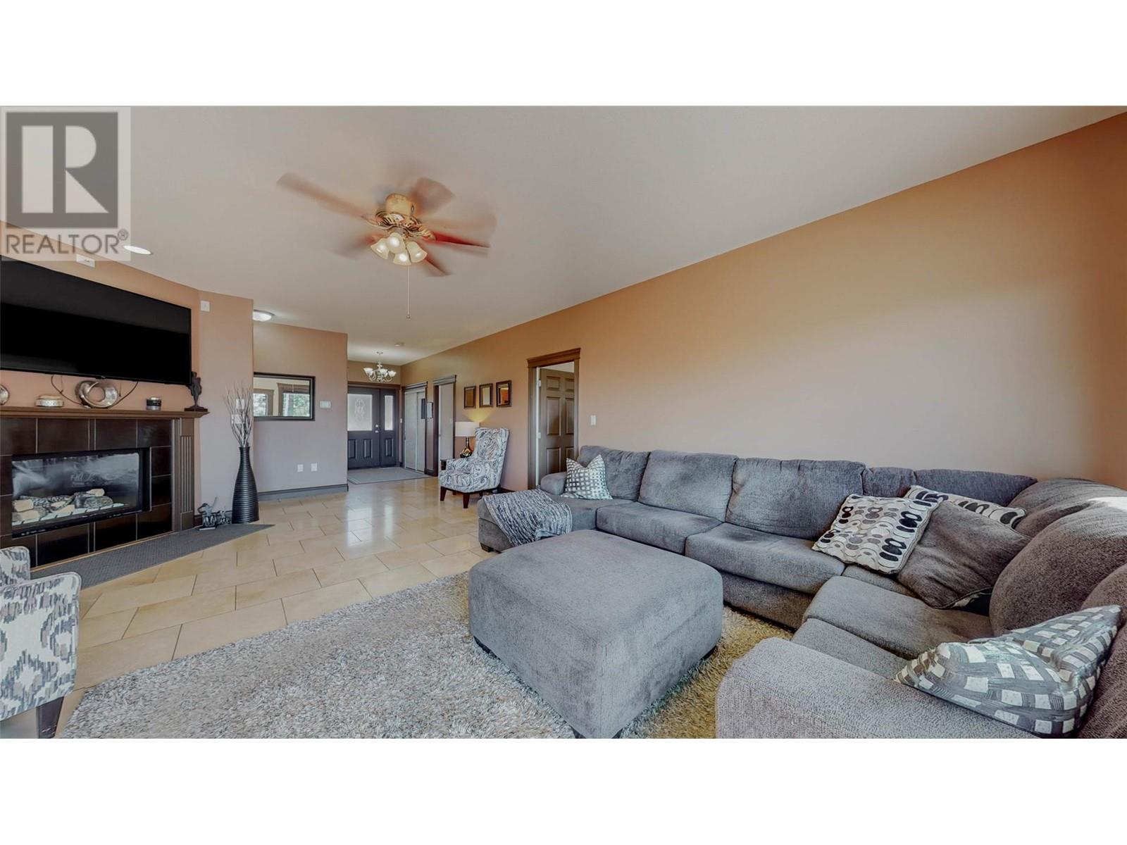 1370 Bullmoose Way, Osoyoos