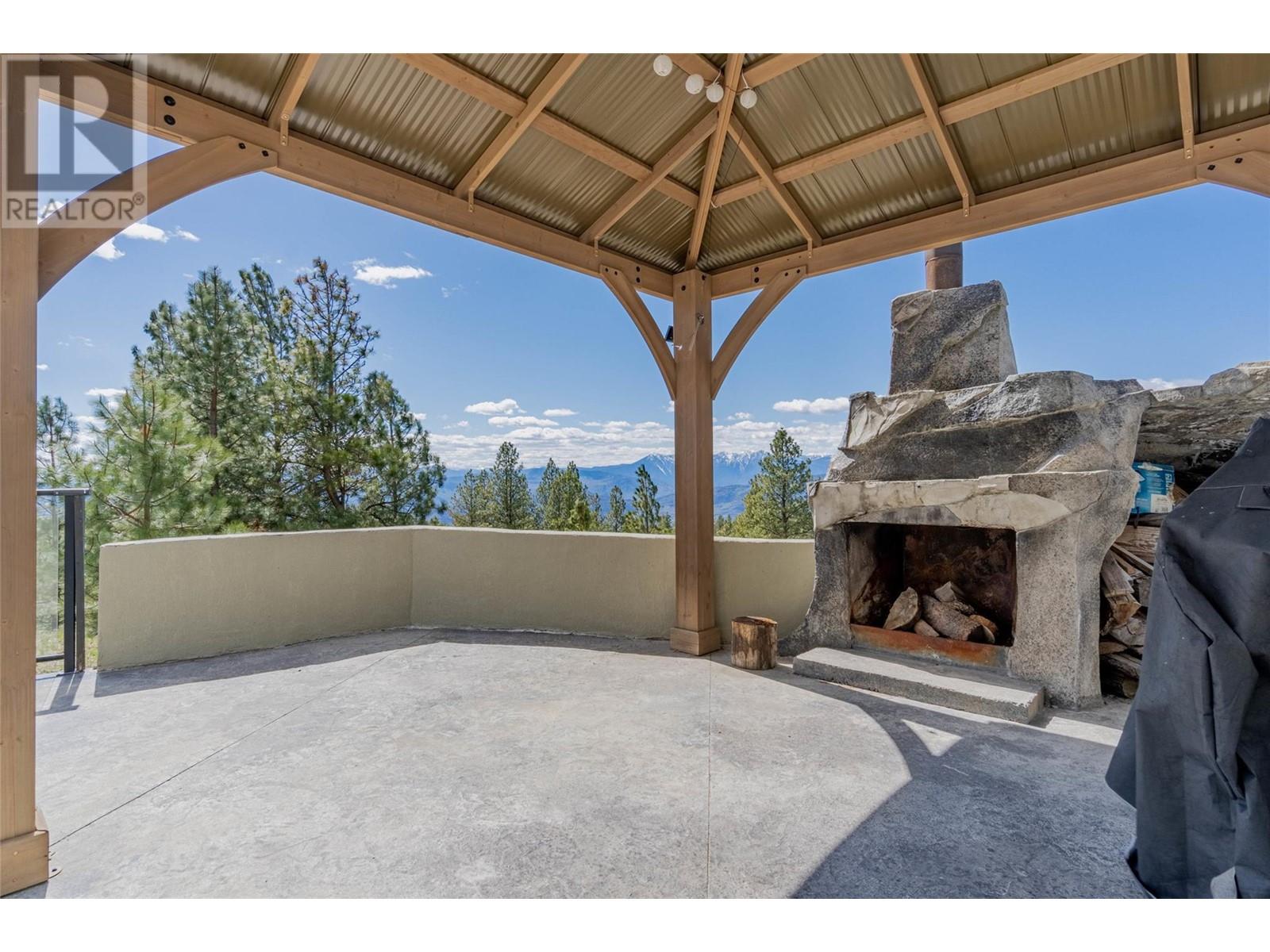 1370 Bullmoose Way, Osoyoos