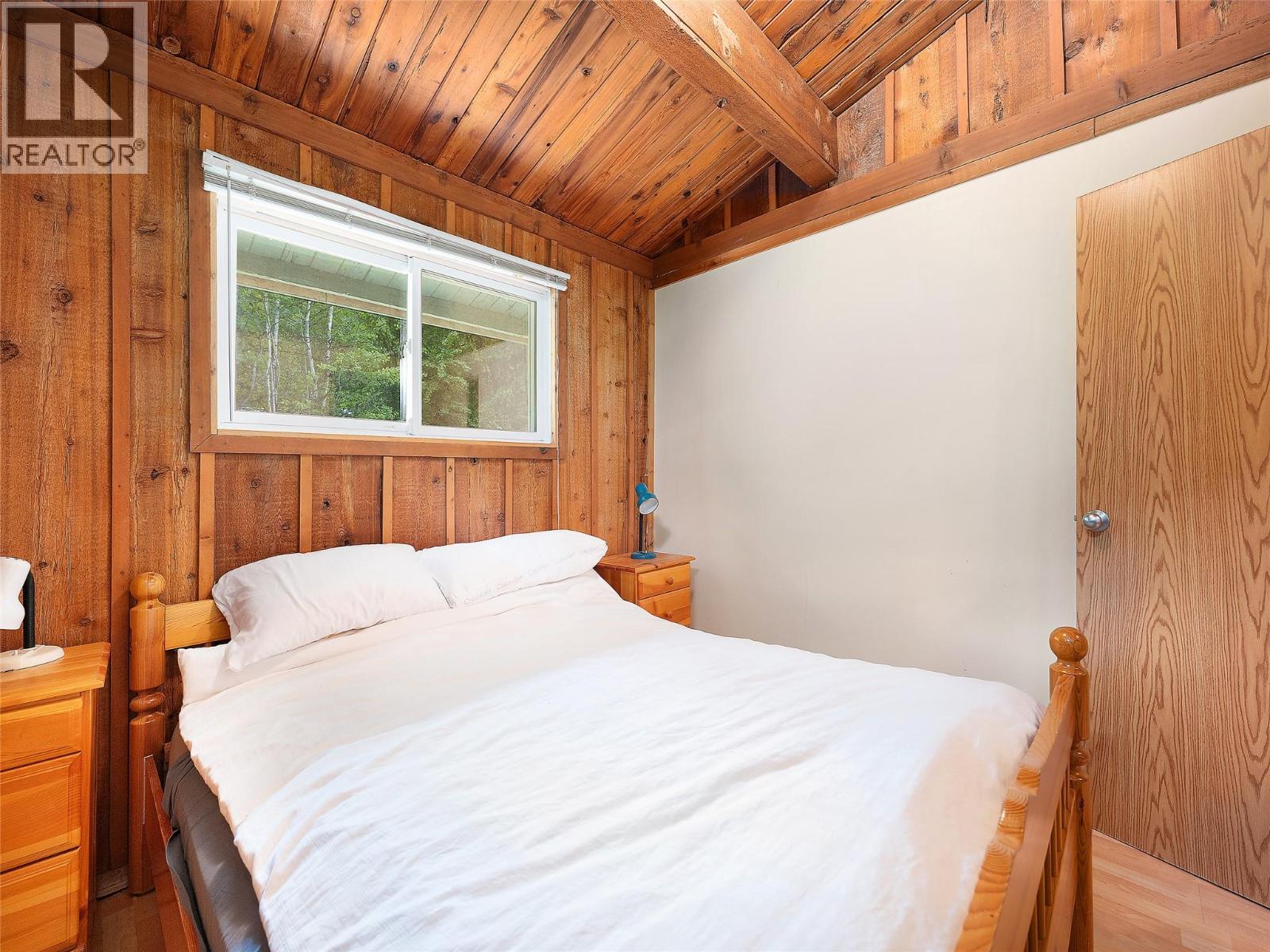  661 Worden Road, Sicamous