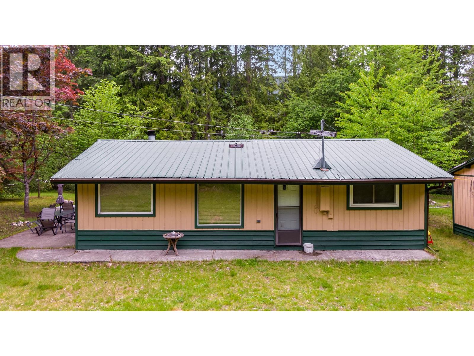  661 Worden Road, Sicamous